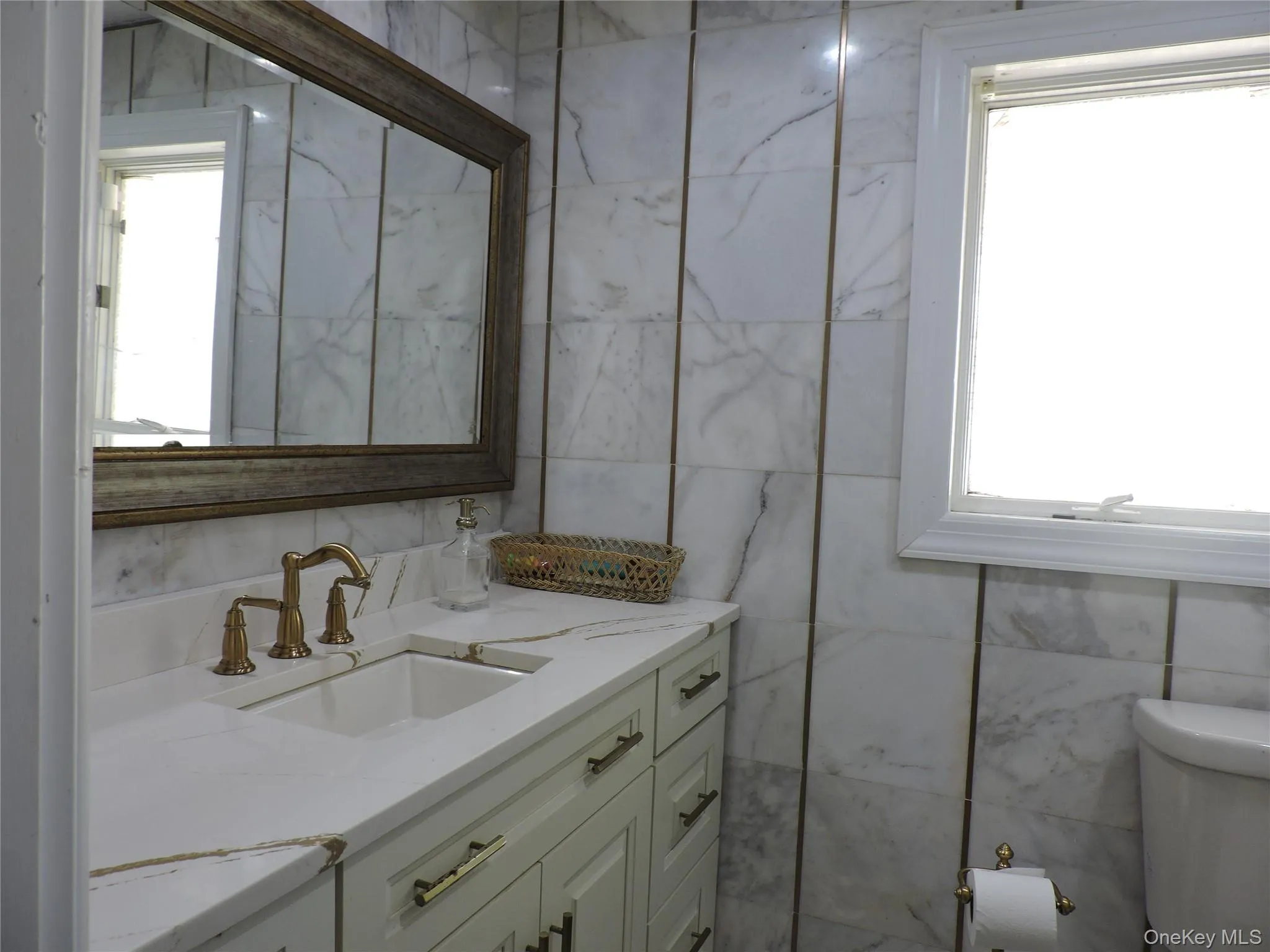 18 Leach Street, Hempstead, NY, 3 Bedrooms Bedrooms, 6 Rooms Rooms,1 BathroomBathrooms,Residential Lease,For Rent,Leach,0,1048393 18 Leach Street, Hempstead, NY, 3 Bedrooms Bedrooms, 6 Rooms Rooms,1 BathroomBathrooms,Residential Lease,For Rent,Leach,0,1048393