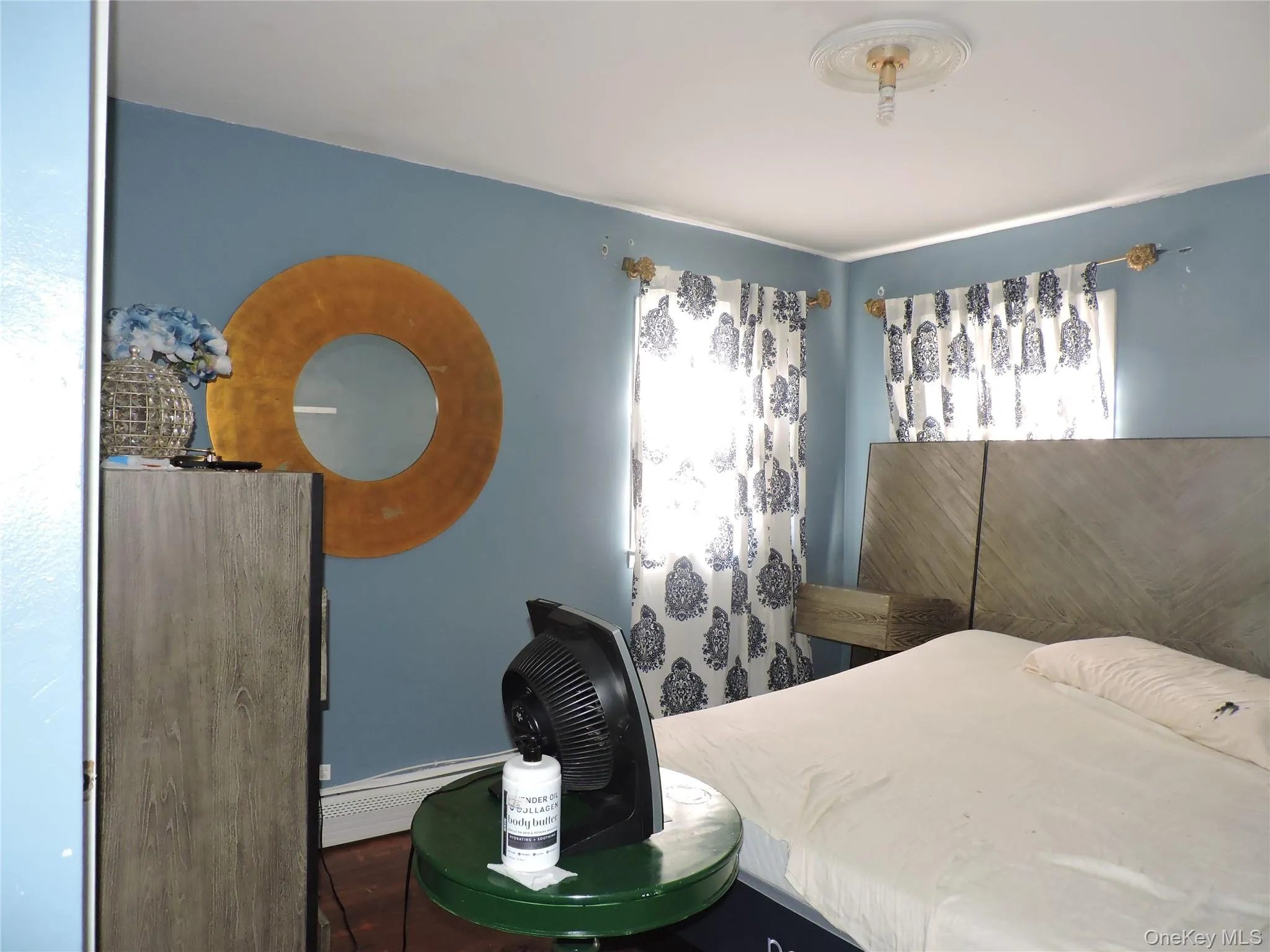 18 Leach Street, Hempstead, NY, 3 Bedrooms Bedrooms, 6 Rooms Rooms,1 BathroomBathrooms,Residential Lease,For Rent,Leach,0,1048393 18 Leach Street, Hempstead, NY, 3 Bedrooms Bedrooms, 6 Rooms Rooms,1 BathroomBathrooms,Residential Lease,For Rent,Leach,0,1048393