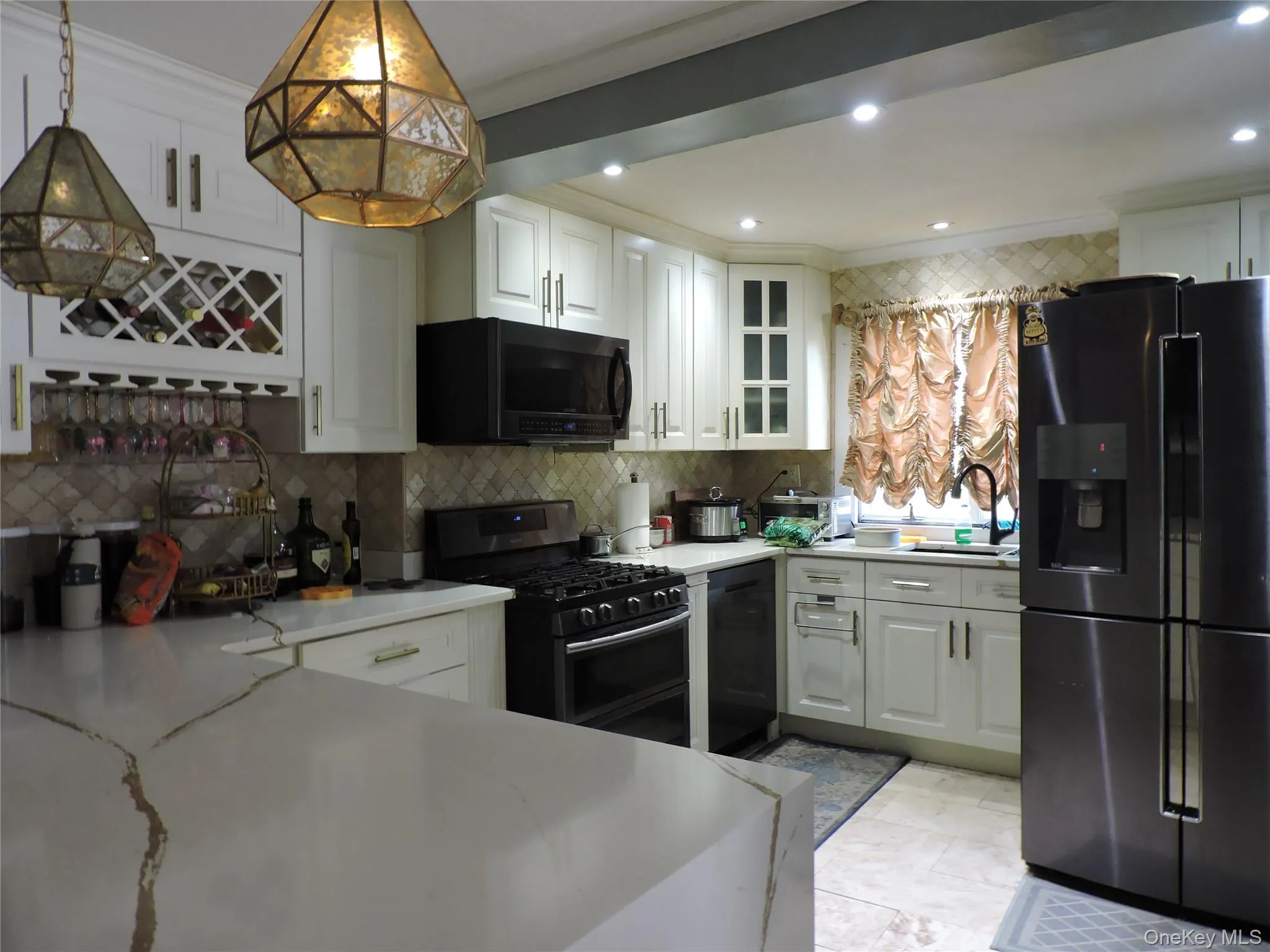 18 Leach Street, Hempstead, NY, 3 Bedrooms Bedrooms, 6 Rooms Rooms,1 BathroomBathrooms,Residential Lease,For Rent,Leach,0,1048393 18 Leach Street, Hempstead, NY, 3 Bedrooms Bedrooms, 6 Rooms Rooms,1 BathroomBathrooms,Residential Lease,For Rent,Leach,0,1048393