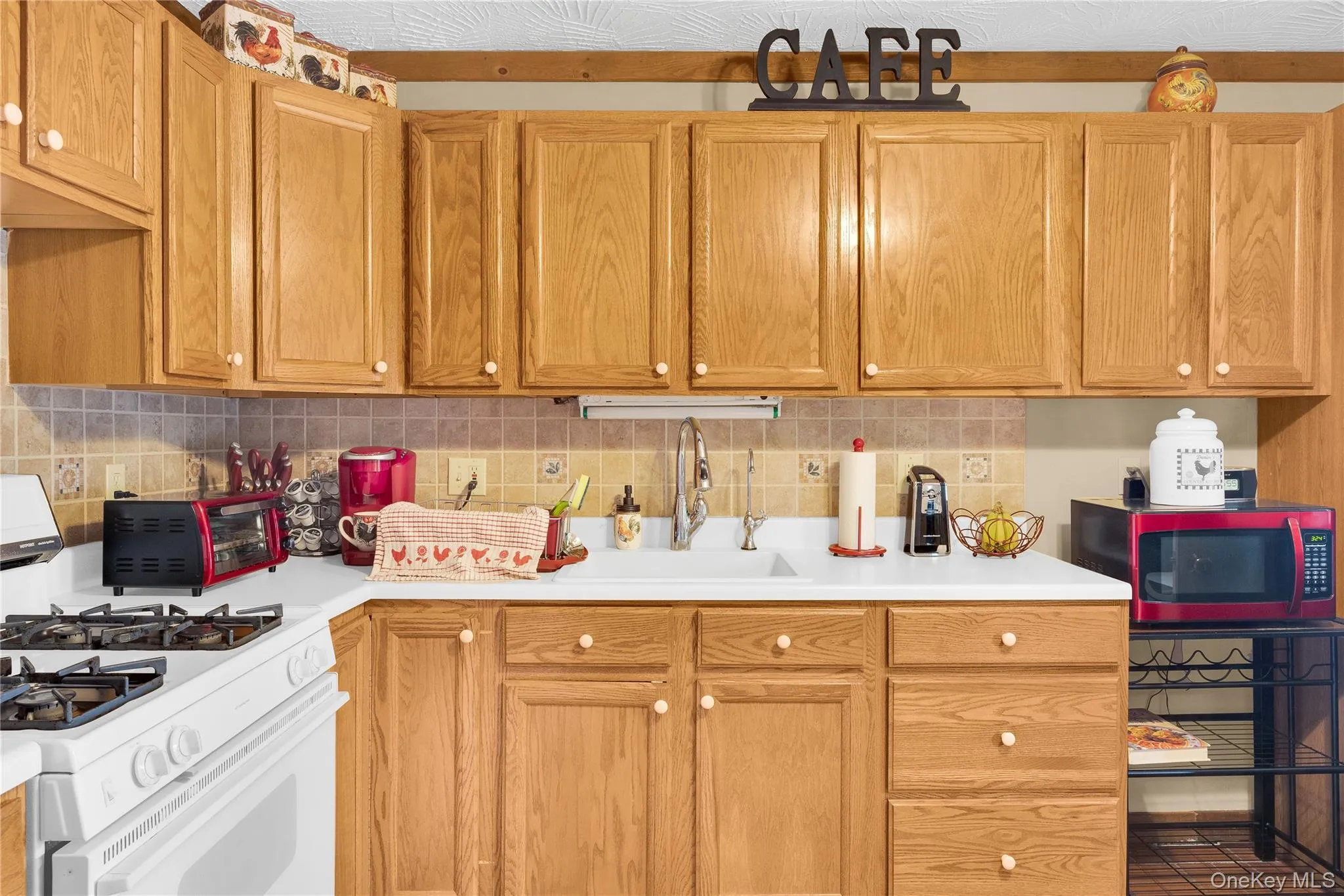 44 Fairfax Road, Fishkill, NY, 3 Bedrooms Bedrooms, 5 Rooms Rooms,1 BathroomBathrooms,Residential,For Rent,Fairfax,0,1048394 44 Fairfax Road, Fishkill, NY, 3 Bedrooms Bedrooms, 5 Rooms Rooms,1 BathroomBathrooms,Residential,For Rent,Fairfax,0,1048394
