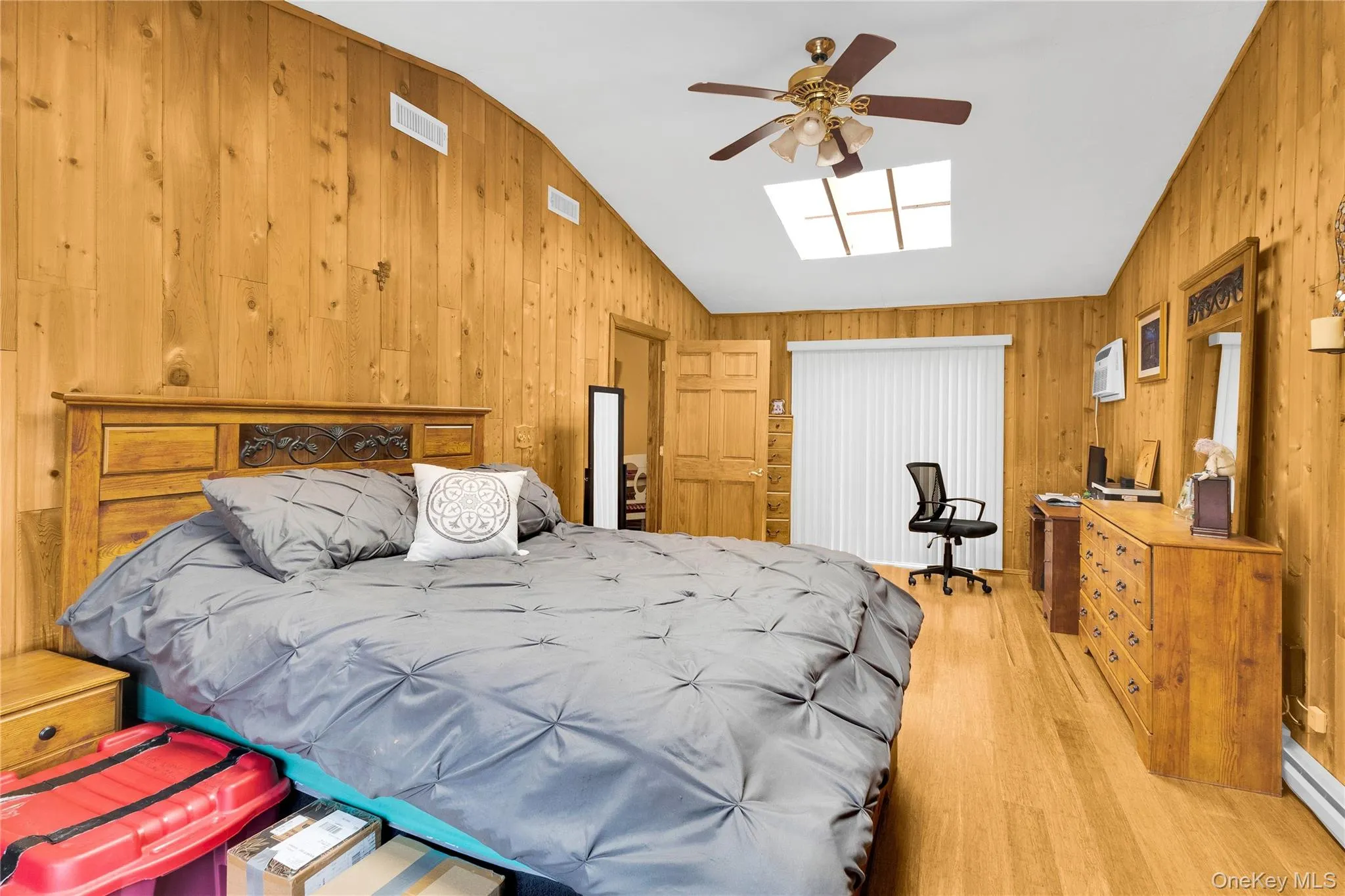 44 Fairfax Road, Fishkill, NY, 3 Bedrooms Bedrooms, 5 Rooms Rooms,1 BathroomBathrooms,Residential,For Rent,Fairfax,0,1048394 44 Fairfax Road, Fishkill, NY, 3 Bedrooms Bedrooms, 5 Rooms Rooms,1 BathroomBathrooms,Residential,For Rent,Fairfax,0,1048394