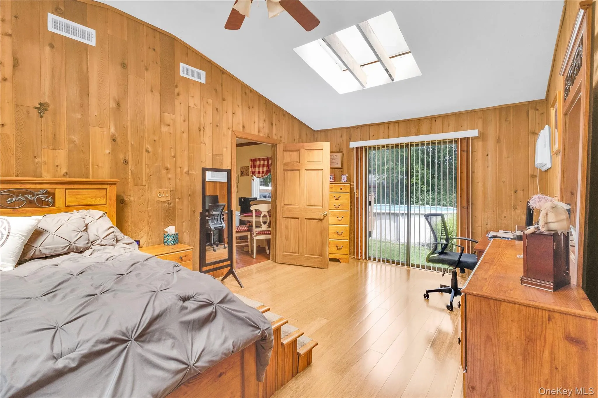 44 Fairfax Road, Fishkill, NY, 3 Bedrooms Bedrooms, 5 Rooms Rooms,1 BathroomBathrooms,Residential,For Rent,Fairfax,0,1048394 44 Fairfax Road, Fishkill, NY, 3 Bedrooms Bedrooms, 5 Rooms Rooms,1 BathroomBathrooms,Residential,For Rent,Fairfax,0,1048394