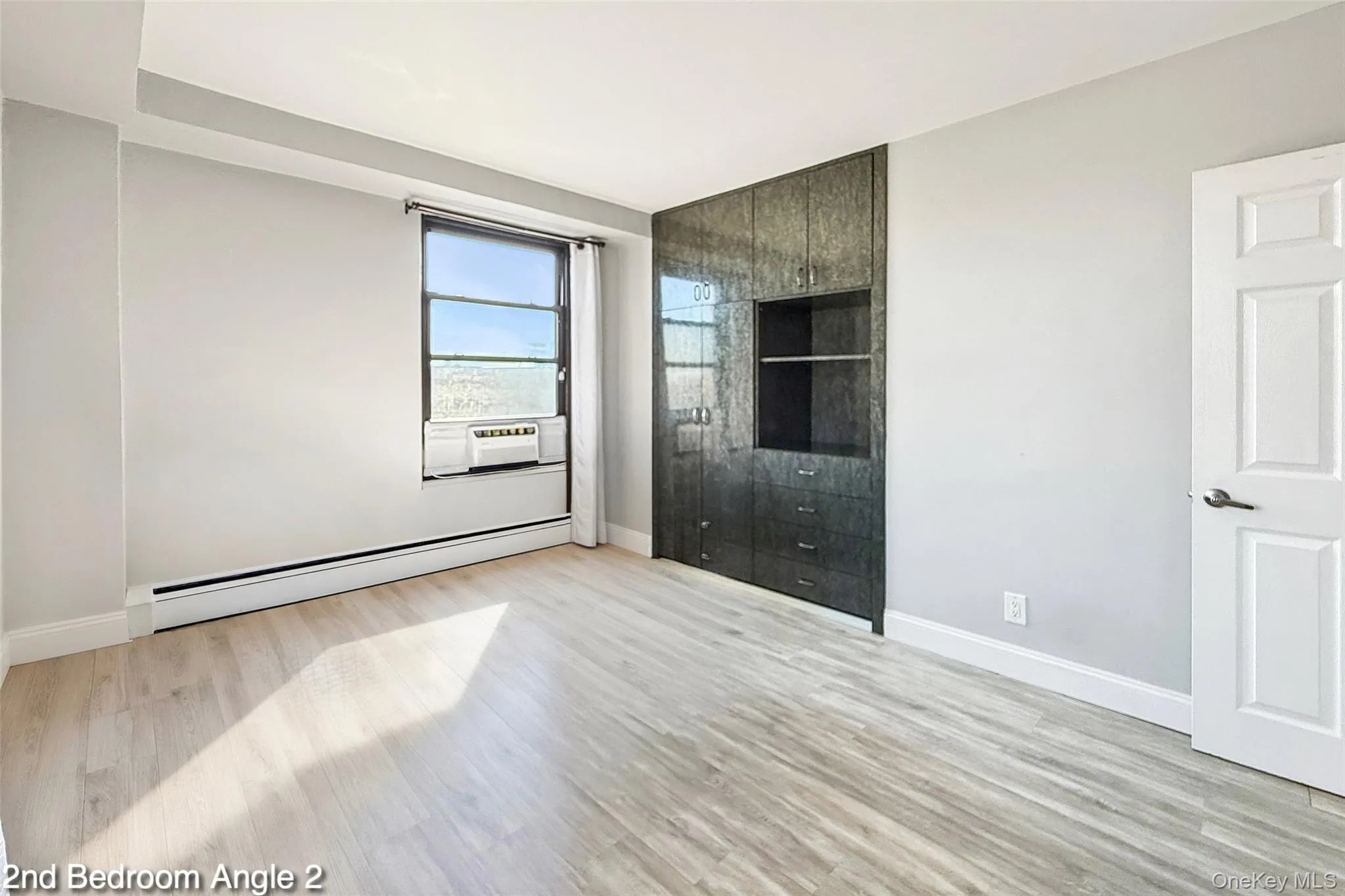 61-25 98th Street, New York, NY, 3 Bedrooms Bedrooms, 6 Rooms Rooms,2 BathroomsBathrooms,Residential,For Rent,98th,0,1048395 61-25 98th Street, New York, NY, 3 Bedrooms Bedrooms, 6 Rooms Rooms,2 BathroomsBathrooms,Residential,For Rent,98th,0,1048395