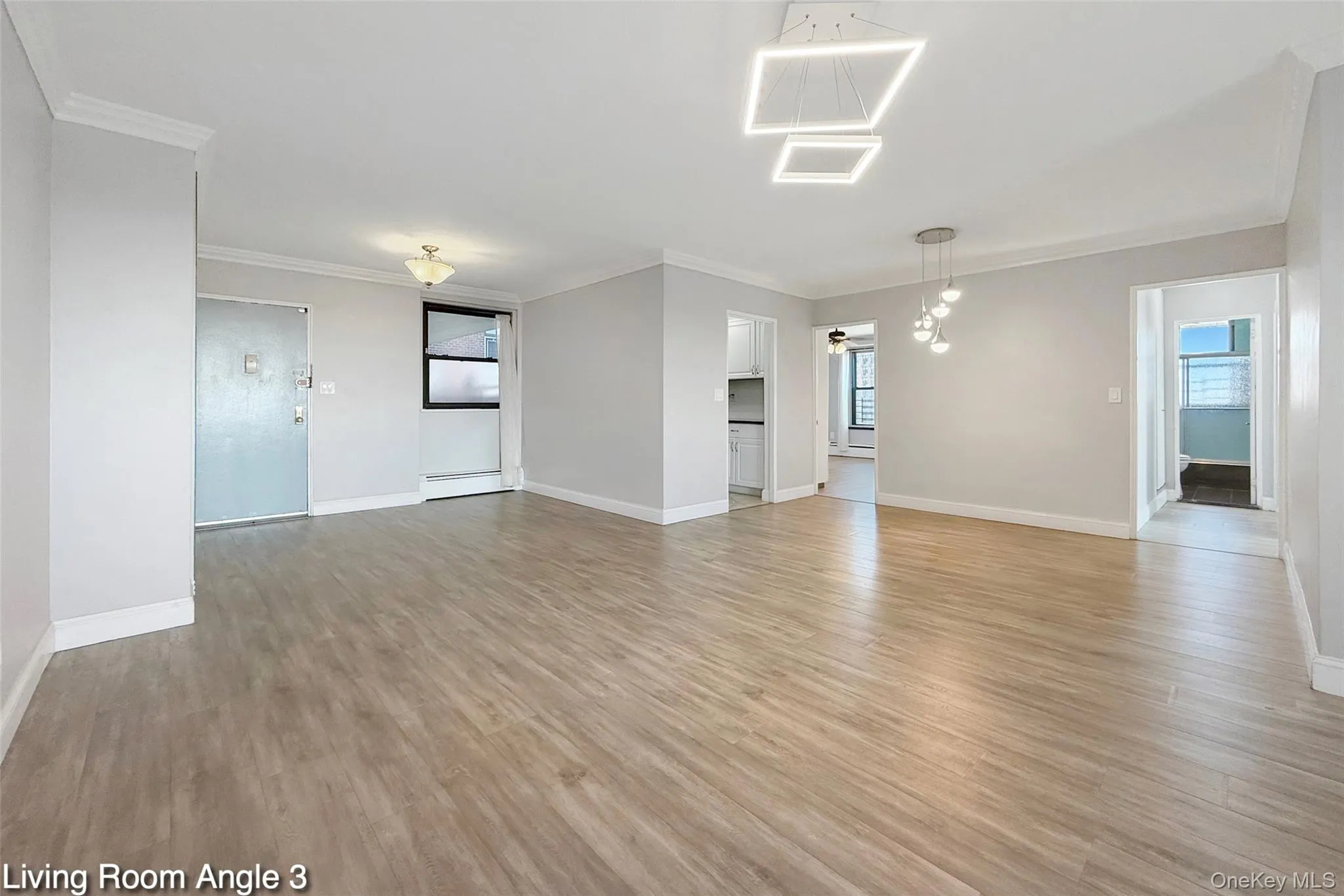 61-25 98th Street, New York, NY, 3 Bedrooms Bedrooms, 6 Rooms Rooms,2 BathroomsBathrooms,Residential,For Rent,98th,0,1048395 61-25 98th Street, New York, NY, 3 Bedrooms Bedrooms, 6 Rooms Rooms,2 BathroomsBathrooms,Residential,For Rent,98th,0,1048395