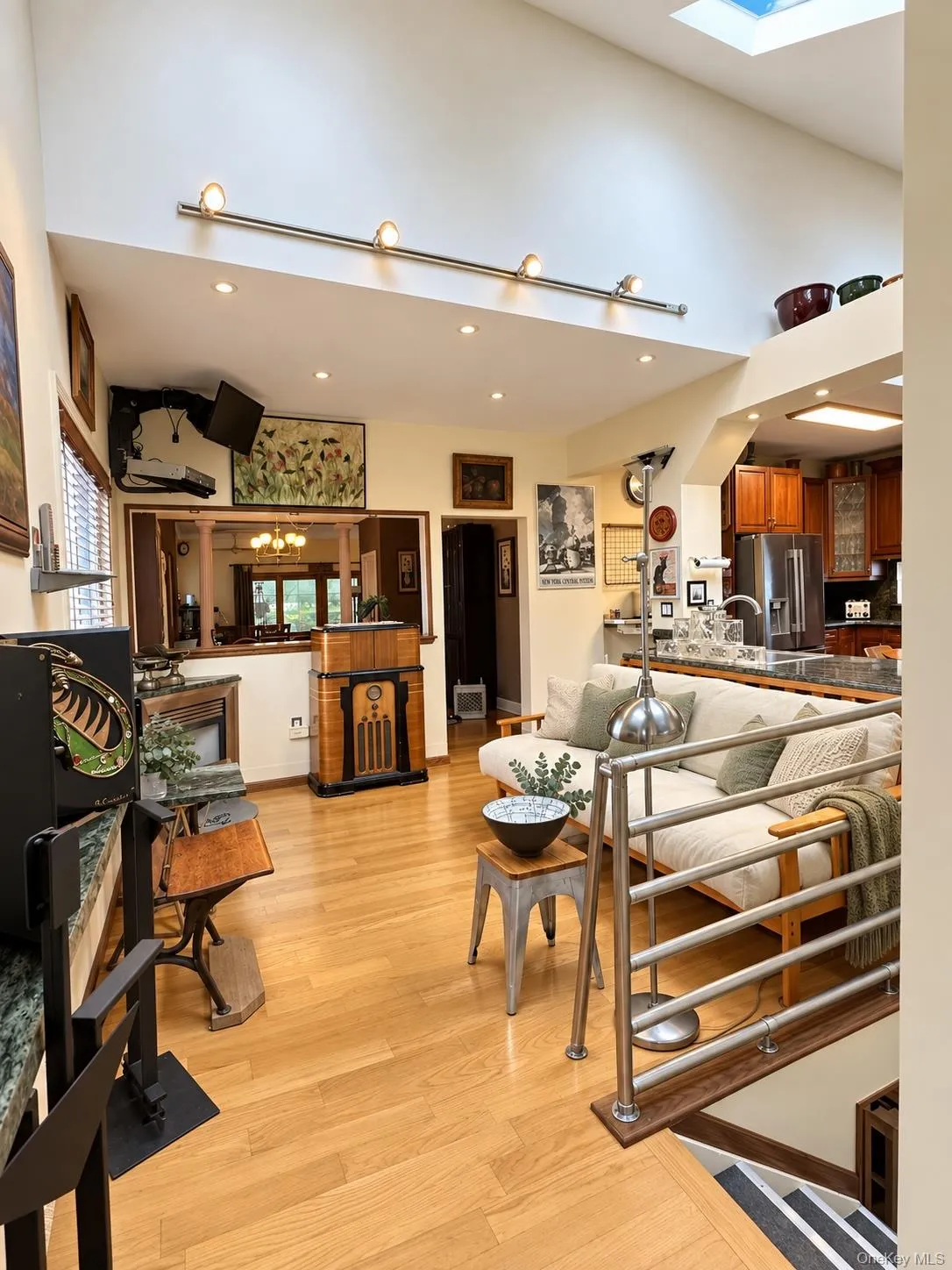 13810 Cronston Avenue, New York, NY, 3 Bedrooms Bedrooms, 7 Rooms Rooms,2 BathroomsBathrooms,Residential,For Rent,Cronston,0,1048400 13810 Cronston Avenue, New York, NY, 3 Bedrooms Bedrooms, 7 Rooms Rooms,2 BathroomsBathrooms,Residential,For Rent,Cronston,0,1048400