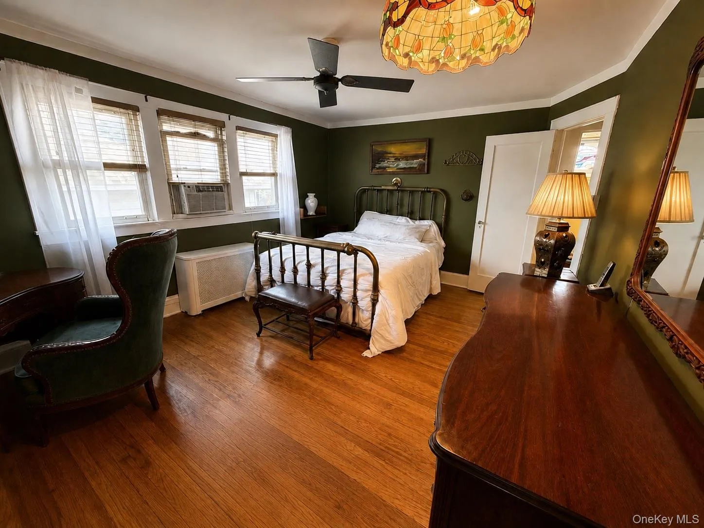 13810 Cronston Avenue, New York, NY, 3 Bedrooms Bedrooms, 7 Rooms Rooms,2 BathroomsBathrooms,Residential,For Rent,Cronston,0,1048400 13810 Cronston Avenue, New York, NY, 3 Bedrooms Bedrooms, 7 Rooms Rooms,2 BathroomsBathrooms,Residential,For Rent,Cronston,0,1048400
