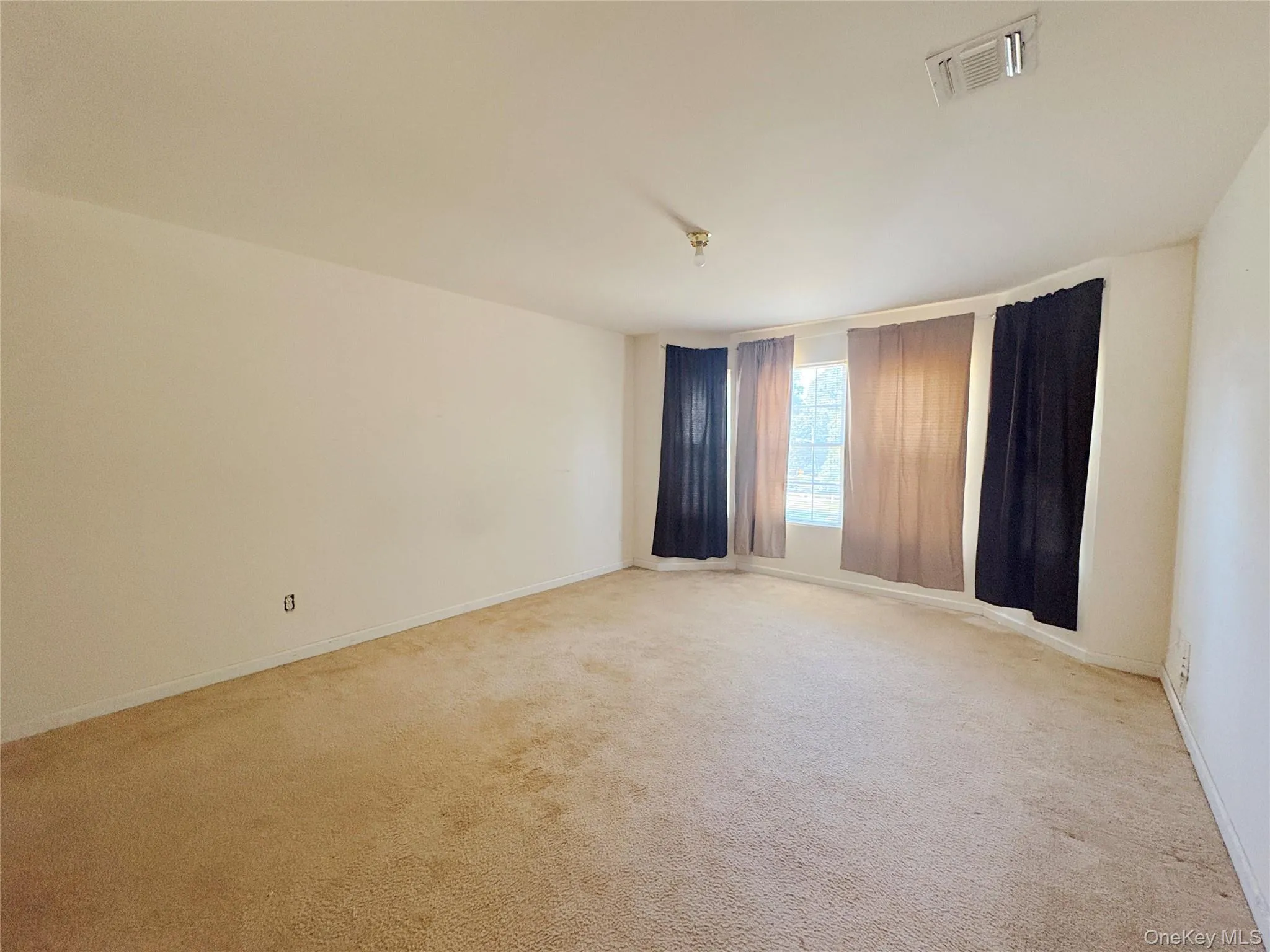 249 Haven Avenue, Islip, NY, 7 Bedrooms Bedrooms, 13 Rooms Rooms,3 BathroomsBathrooms,Residential,For Rent,Haven,0,1048412 249 Haven Avenue, Islip, NY, 7 Bedrooms Bedrooms, 13 Rooms Rooms,3 BathroomsBathrooms,Residential,For Rent,Haven,0,1048412