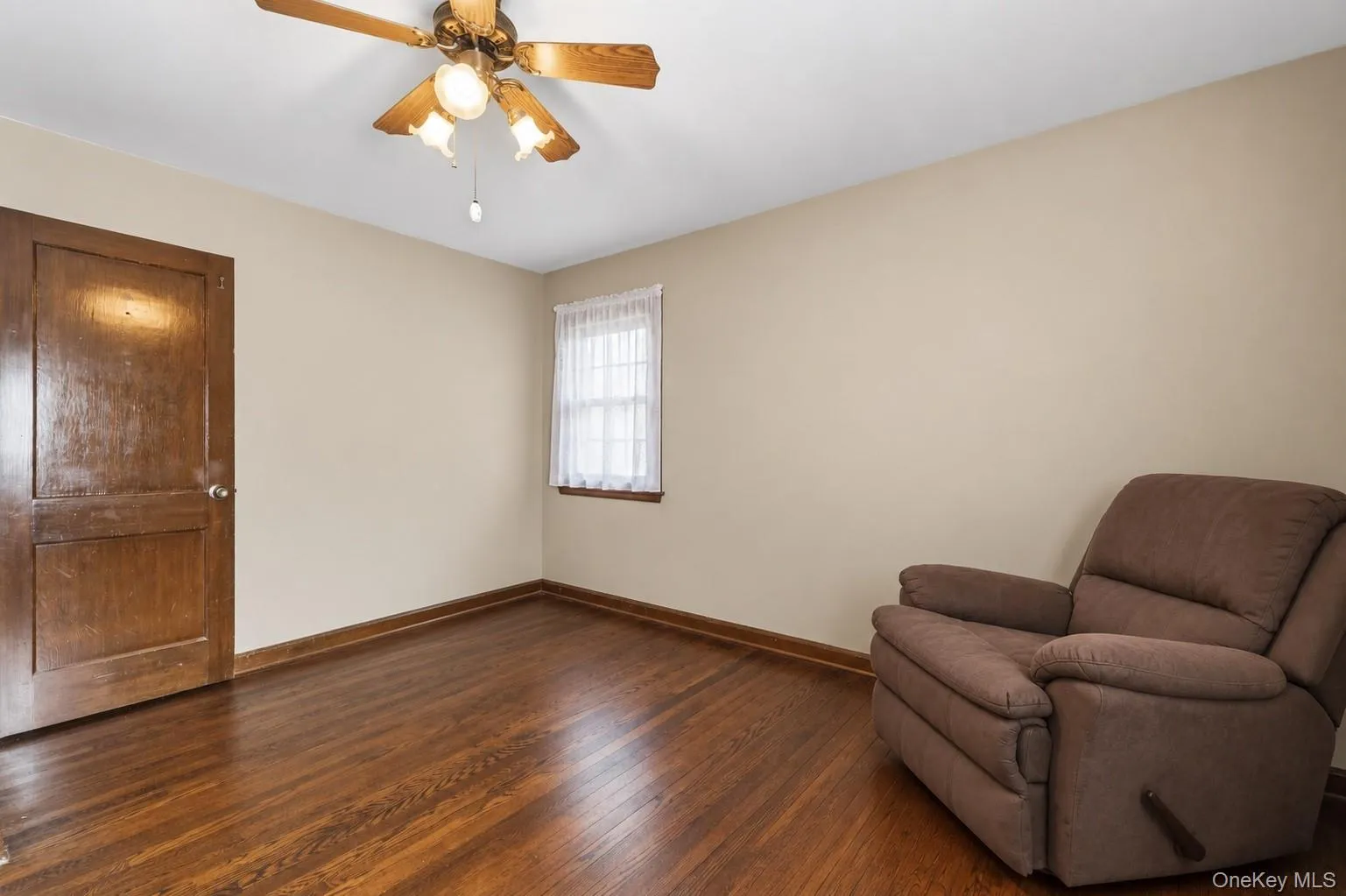 2473 New York Avenue, Huntington, NY, 4 Bedrooms Bedrooms, 10 Rooms Rooms,3 BathroomsBathrooms,Residential,For Rent,New York,0,1048415 2473 New York Avenue, Huntington, NY, 4 Bedrooms Bedrooms, 10 Rooms Rooms,3 BathroomsBathrooms,Residential,For Rent,New York,0,1048415