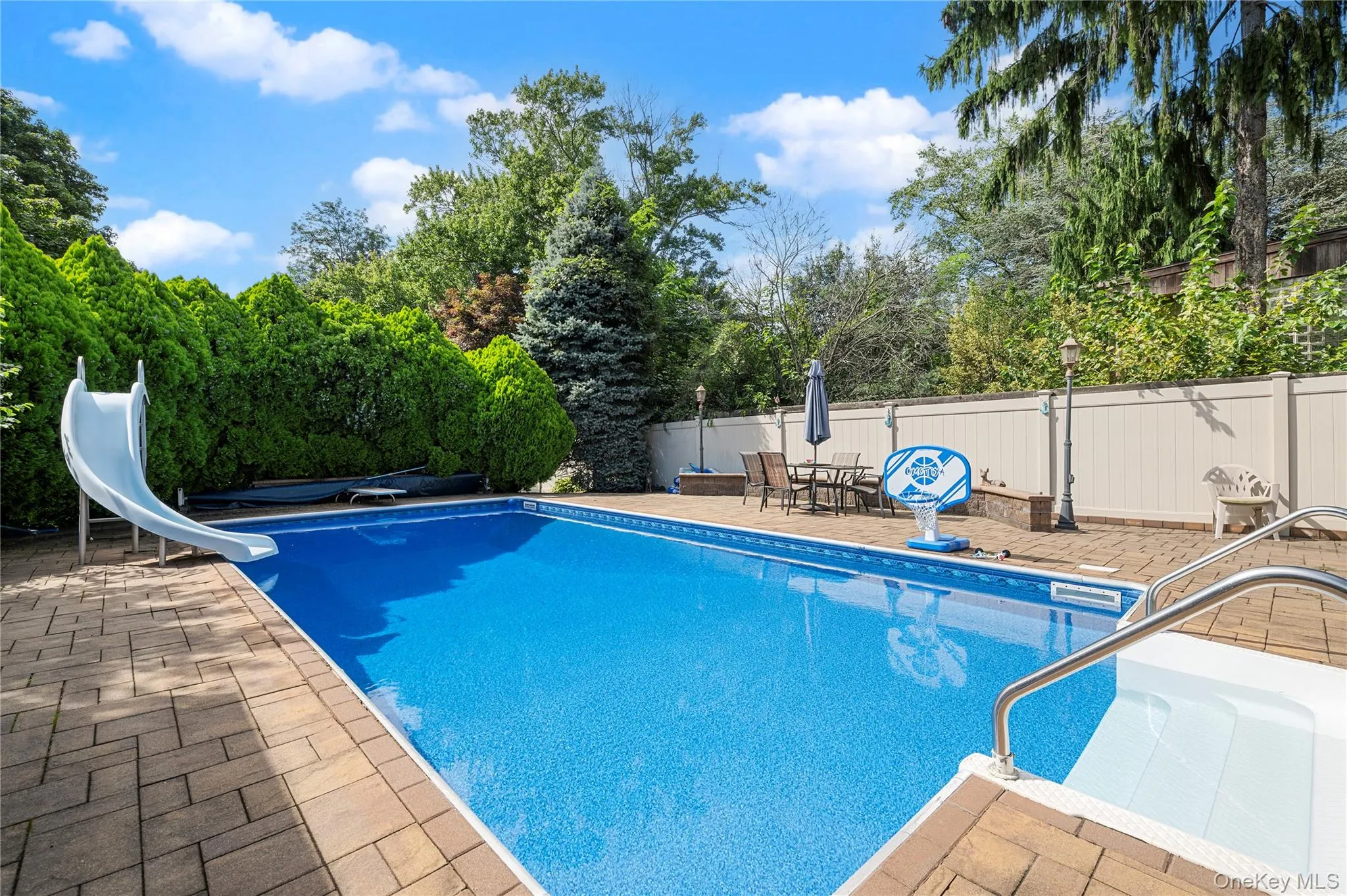 2473 New York Avenue, Huntington, NY, 4 Bedrooms Bedrooms, 10 Rooms Rooms,3 BathroomsBathrooms,Residential,For Rent,New York,0,1048415 2473 New York Avenue, Huntington, NY, 4 Bedrooms Bedrooms, 10 Rooms Rooms,3 BathroomsBathrooms,Residential,For Rent,New York,0,1048415