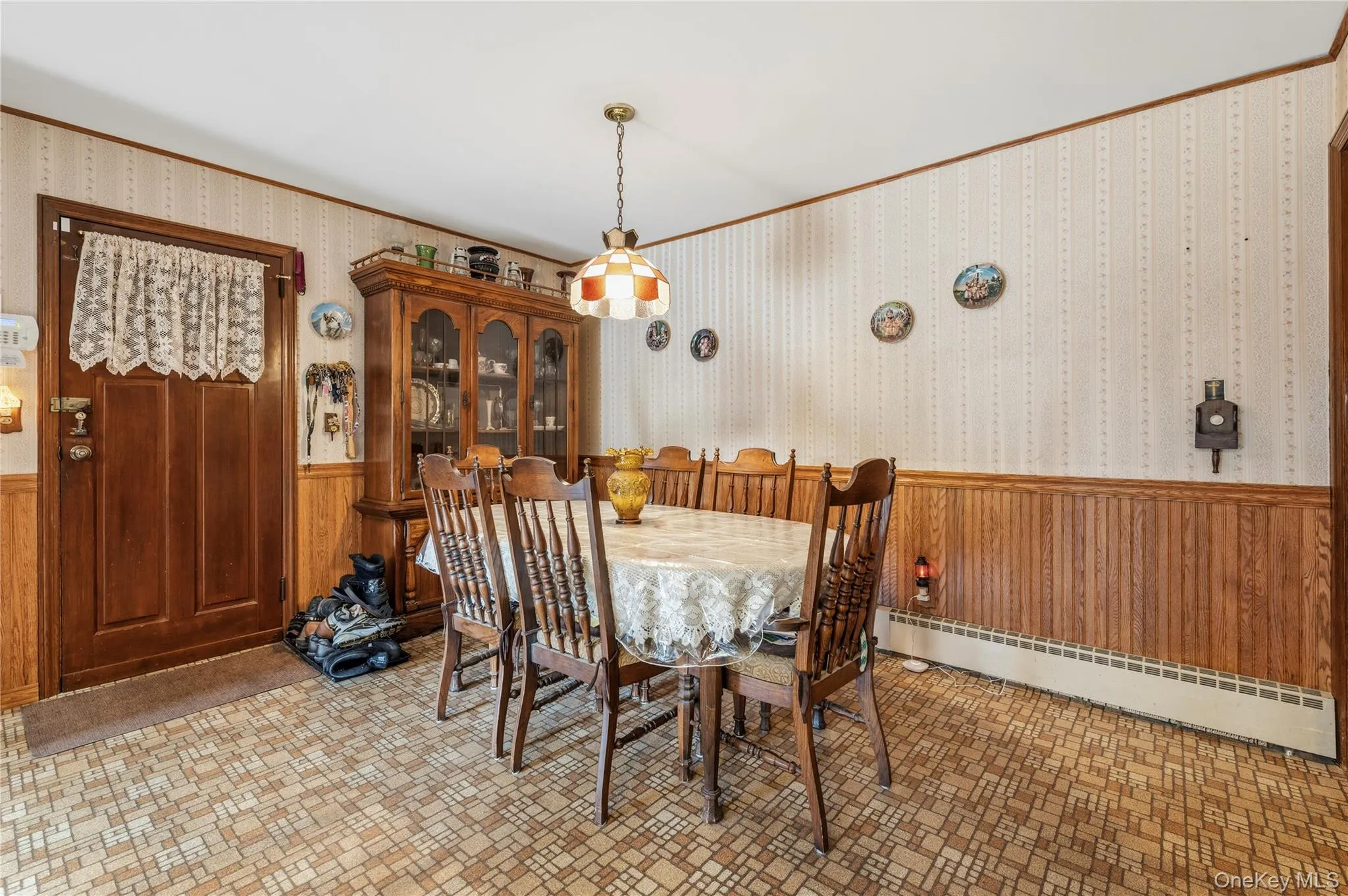 2473 New York Avenue, Huntington, NY, 4 Bedrooms Bedrooms, 10 Rooms Rooms,3 BathroomsBathrooms,Residential,For Rent,New York,0,1048415 2473 New York Avenue, Huntington, NY, 4 Bedrooms Bedrooms, 10 Rooms Rooms,3 BathroomsBathrooms,Residential,For Rent,New York,0,1048415