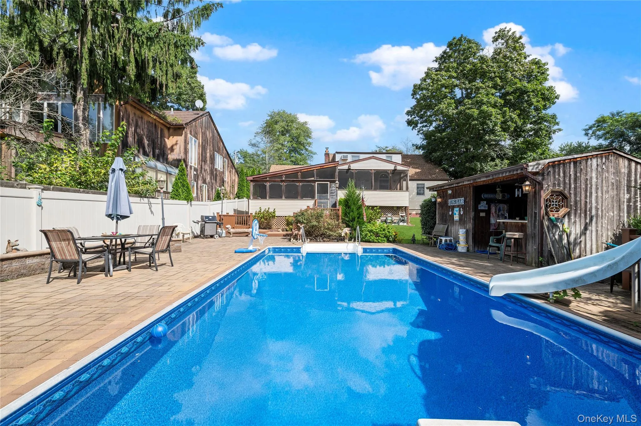 2473 New York Avenue, Huntington, NY, 4 Bedrooms Bedrooms, 10 Rooms Rooms,3 BathroomsBathrooms,Residential,For Rent,New York,0,1048415 2473 New York Avenue, Huntington, NY, 4 Bedrooms Bedrooms, 10 Rooms Rooms,3 BathroomsBathrooms,Residential,For Rent,New York,0,1048415