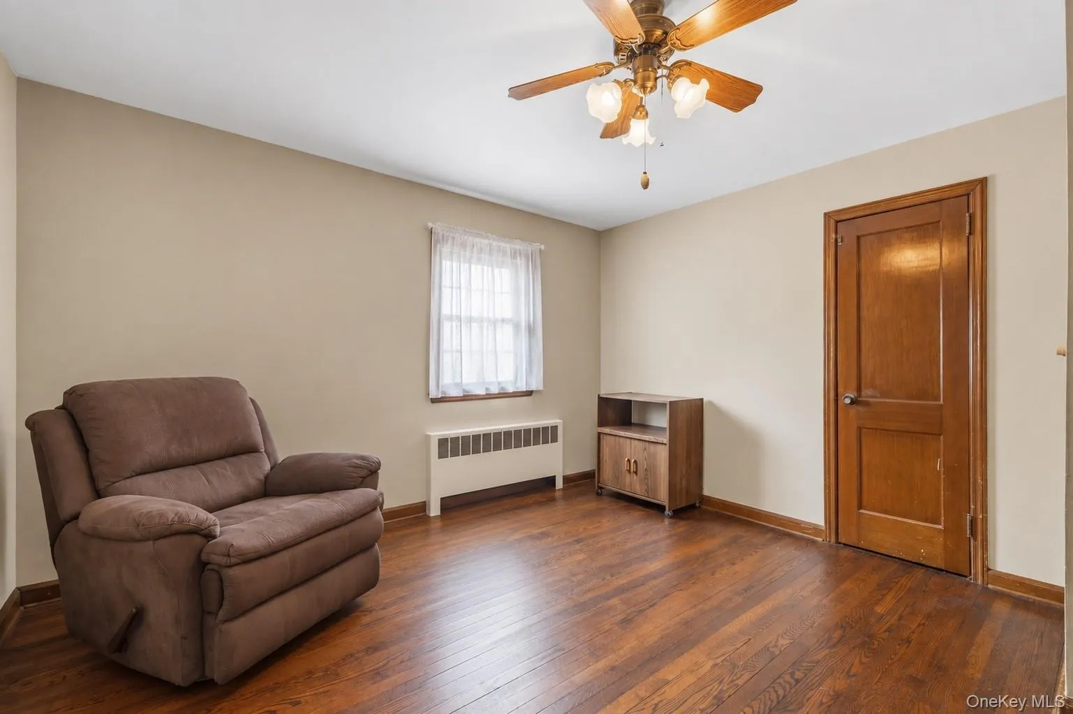 2473 New York Avenue, Huntington, NY, 4 Bedrooms Bedrooms, 10 Rooms Rooms,3 BathroomsBathrooms,Residential,For Rent,New York,0,1048415 2473 New York Avenue, Huntington, NY, 4 Bedrooms Bedrooms, 10 Rooms Rooms,3 BathroomsBathrooms,Residential,For Rent,New York,0,1048415