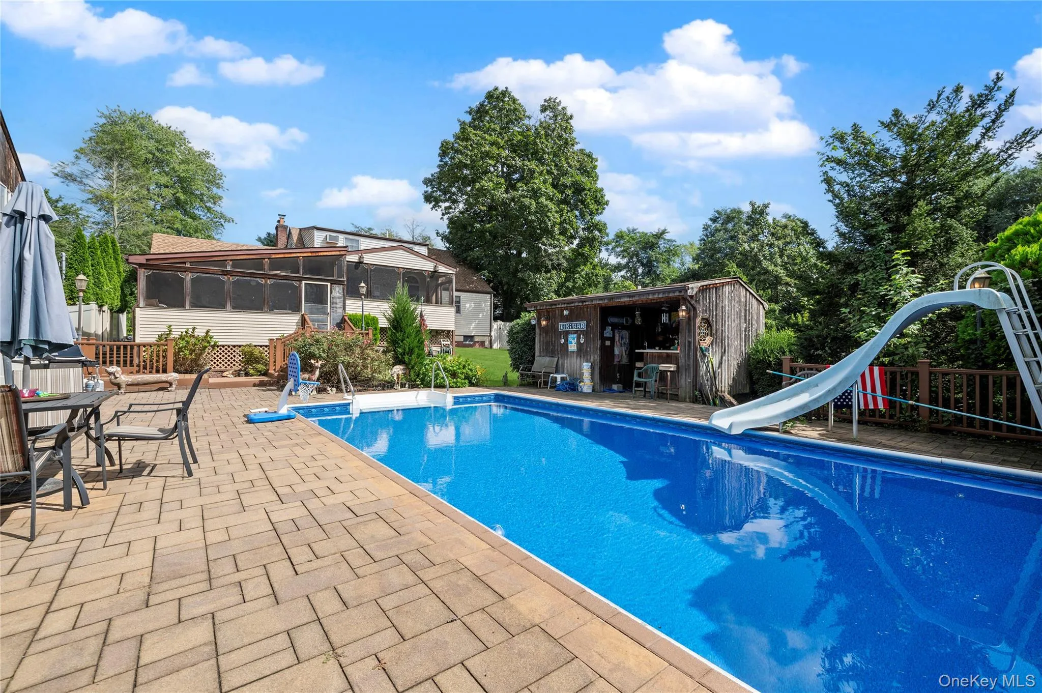 2473 New York Avenue, Huntington, NY, 4 Bedrooms Bedrooms, 10 Rooms Rooms,3 BathroomsBathrooms,Residential,For Rent,New York,0,1048415 2473 New York Avenue, Huntington, NY, 4 Bedrooms Bedrooms, 10 Rooms Rooms,3 BathroomsBathrooms,Residential,For Rent,New York,0,1048415