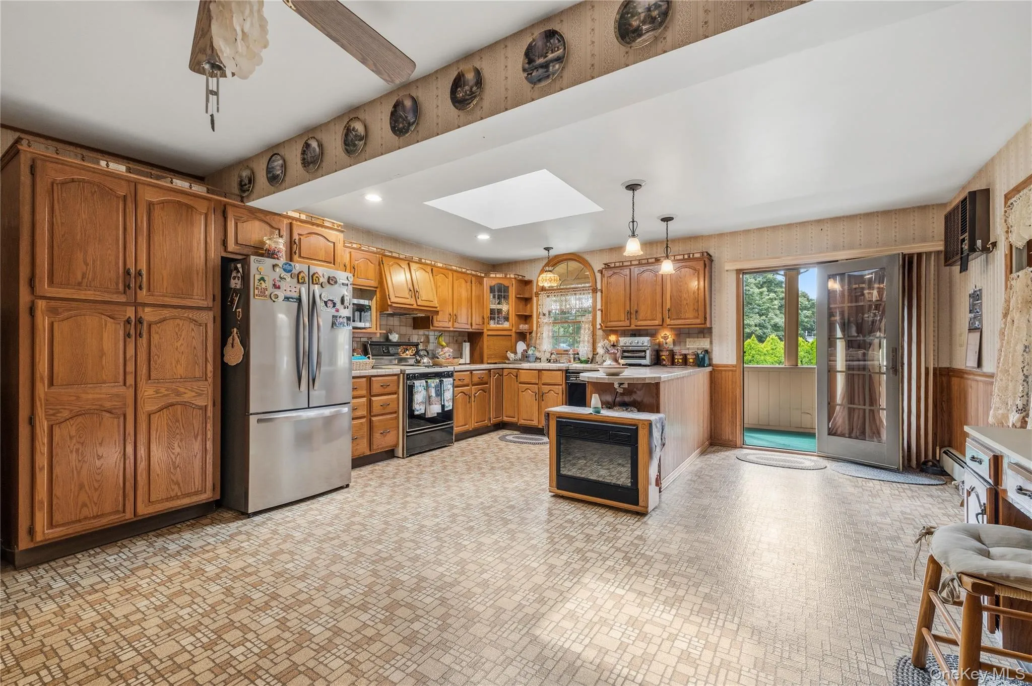 2473 New York Avenue, Huntington, NY, 4 Bedrooms Bedrooms, 10 Rooms Rooms,3 BathroomsBathrooms,Residential,For Rent,New York,0,1048415 2473 New York Avenue, Huntington, NY, 4 Bedrooms Bedrooms, 10 Rooms Rooms,3 BathroomsBathrooms,Residential,For Rent,New York,0,1048415