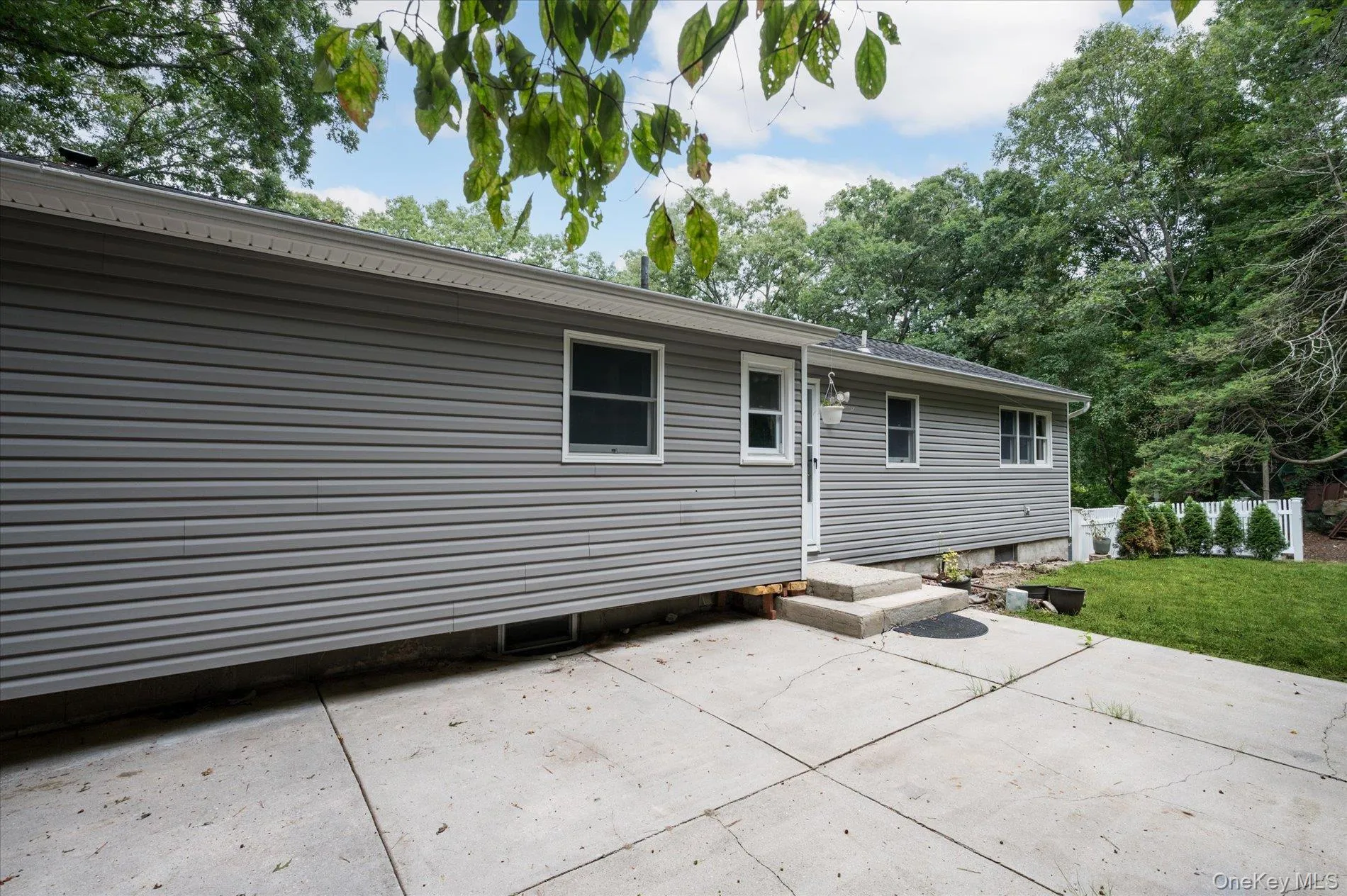6 Valleywood Road, Smithtown, NY, 3 Bedrooms Bedrooms, 7 Rooms Rooms,2 BathroomsBathrooms,Residential,For Rent,Valleywood,0,1048419 6 Valleywood Road, Smithtown, NY, 3 Bedrooms Bedrooms, 7 Rooms Rooms,2 BathroomsBathrooms,Residential,For Rent,Valleywood,0,1048419