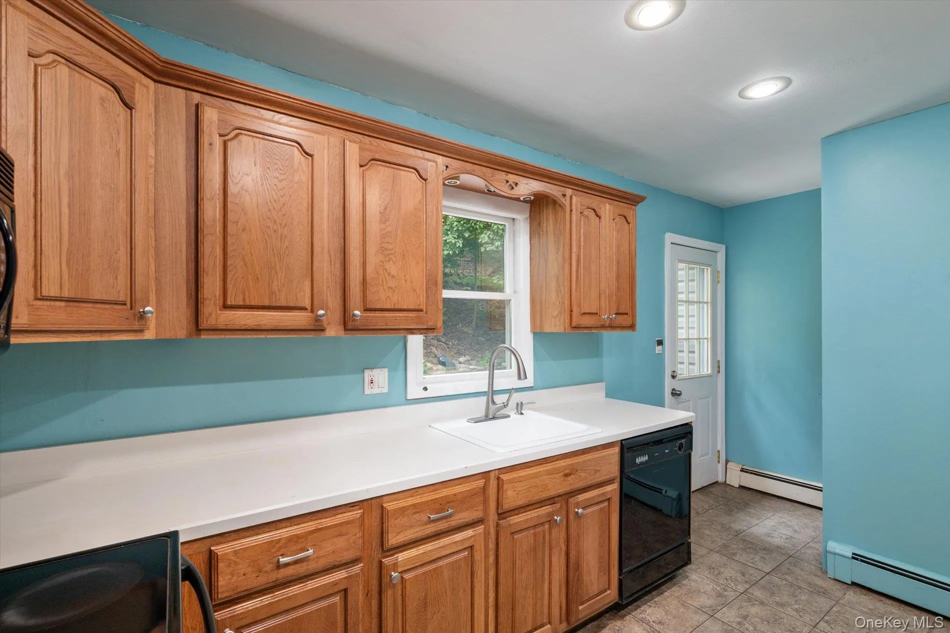 6 Valleywood Road, Smithtown, NY, 3 Bedrooms Bedrooms, 7 Rooms Rooms,2 BathroomsBathrooms,Residential,For Rent,Valleywood,0,1048419 6 Valleywood Road, Smithtown, NY, 3 Bedrooms Bedrooms, 7 Rooms Rooms,2 BathroomsBathrooms,Residential,For Rent,Valleywood,0,1048419