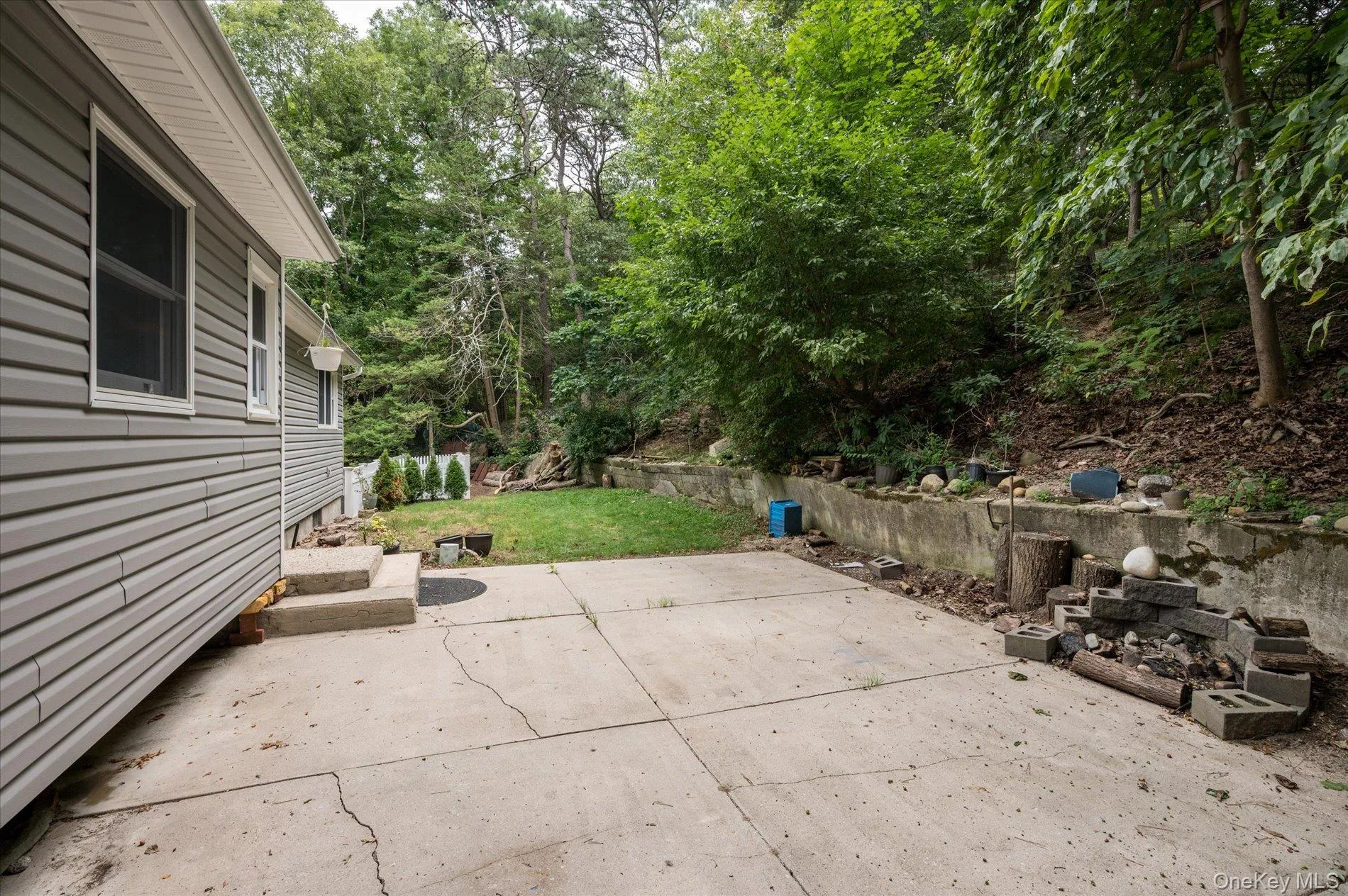 6 Valleywood Road, Smithtown, NY, 3 Bedrooms Bedrooms, 7 Rooms Rooms,2 BathroomsBathrooms,Residential,For Rent,Valleywood,0,1048419 6 Valleywood Road, Smithtown, NY, 3 Bedrooms Bedrooms, 7 Rooms Rooms,2 BathroomsBathrooms,Residential,For Rent,Valleywood,0,1048419