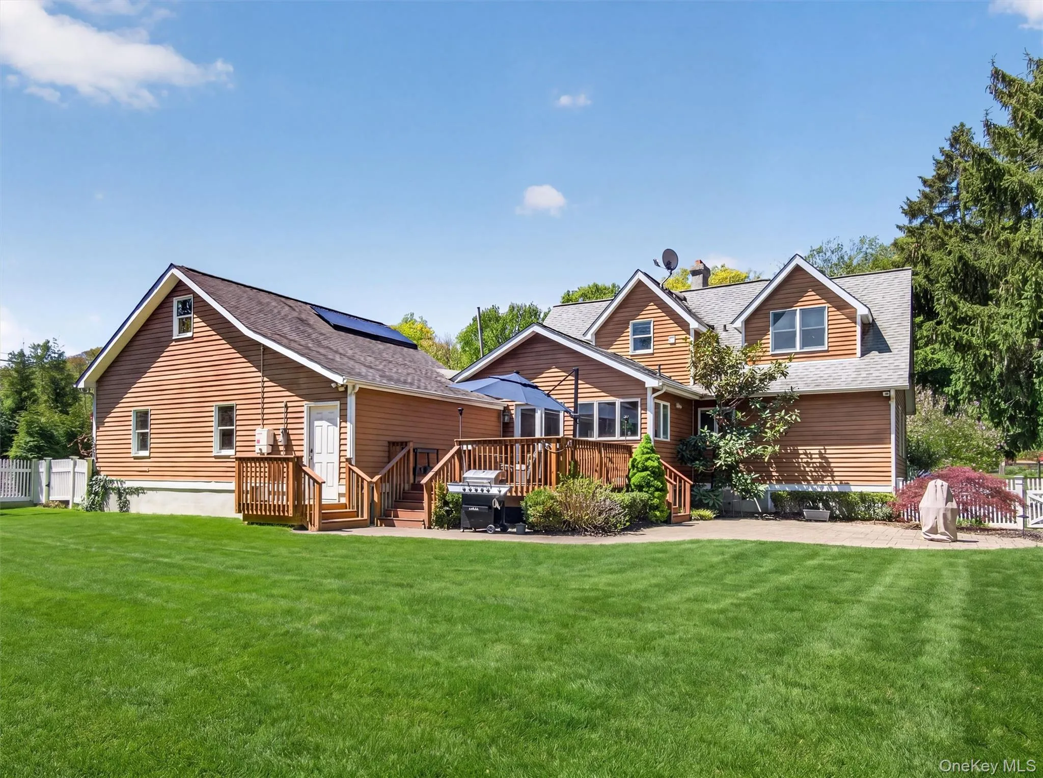 407 Midland Avenue, Clarkstown, NY, 3 Bedrooms Bedrooms, 7 Rooms Rooms,2 BathroomsBathrooms,Residential,For Rent,Midland,0,1048422 407 Midland Avenue, Clarkstown, NY, 3 Bedrooms Bedrooms, 7 Rooms Rooms,2 BathroomsBathrooms,Residential,For Rent,Midland,0,1048422
