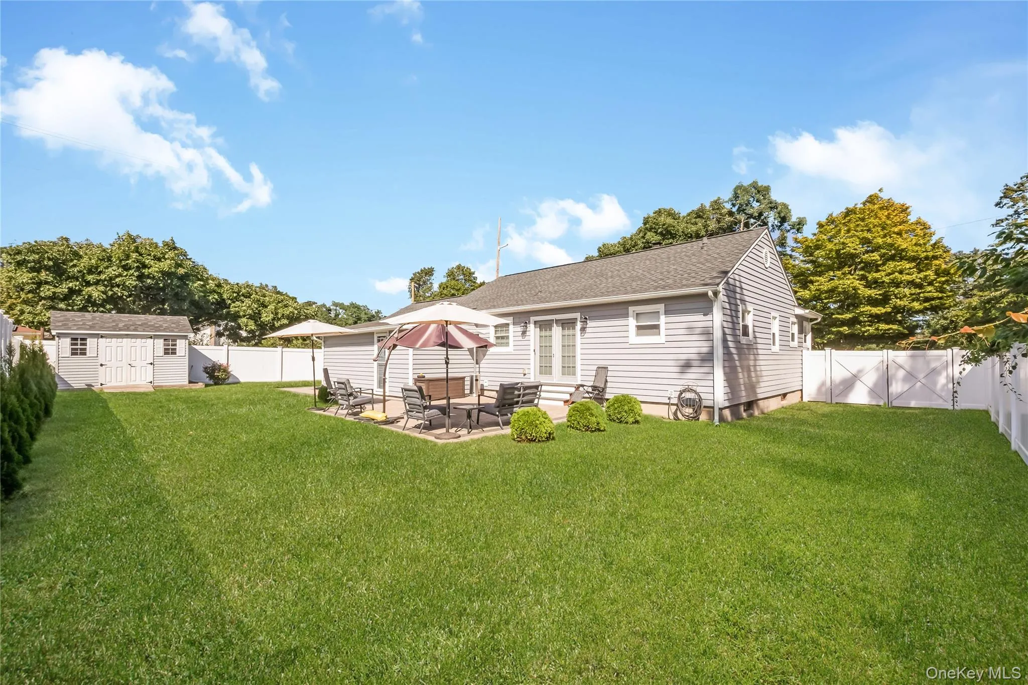460 Amsterdam Avenue, Brookhaven, NY, 2 Bedrooms Bedrooms, 5 Rooms Rooms,1 BathroomBathrooms,Residential,For Rent,Amsterdam,0,1048425 460 Amsterdam Avenue, Brookhaven, NY, 2 Bedrooms Bedrooms, 5 Rooms Rooms,1 BathroomBathrooms,Residential,For Rent,Amsterdam,0,1048425