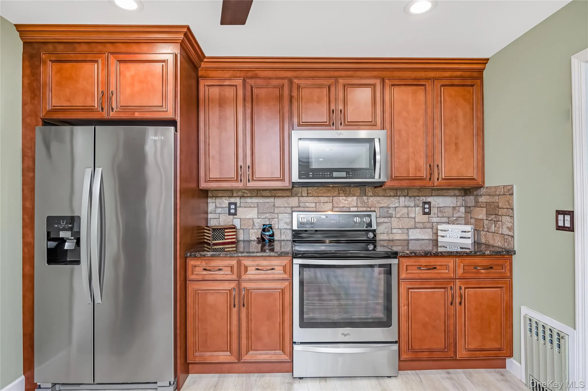460 Amsterdam Avenue, Brookhaven, NY, 2 Bedrooms Bedrooms, 5 Rooms Rooms,1 BathroomBathrooms,Residential,For Rent,Amsterdam,0,1048425 460 Amsterdam Avenue, Brookhaven, NY, 2 Bedrooms Bedrooms, 5 Rooms Rooms,1 BathroomBathrooms,Residential,For Rent,Amsterdam,0,1048425