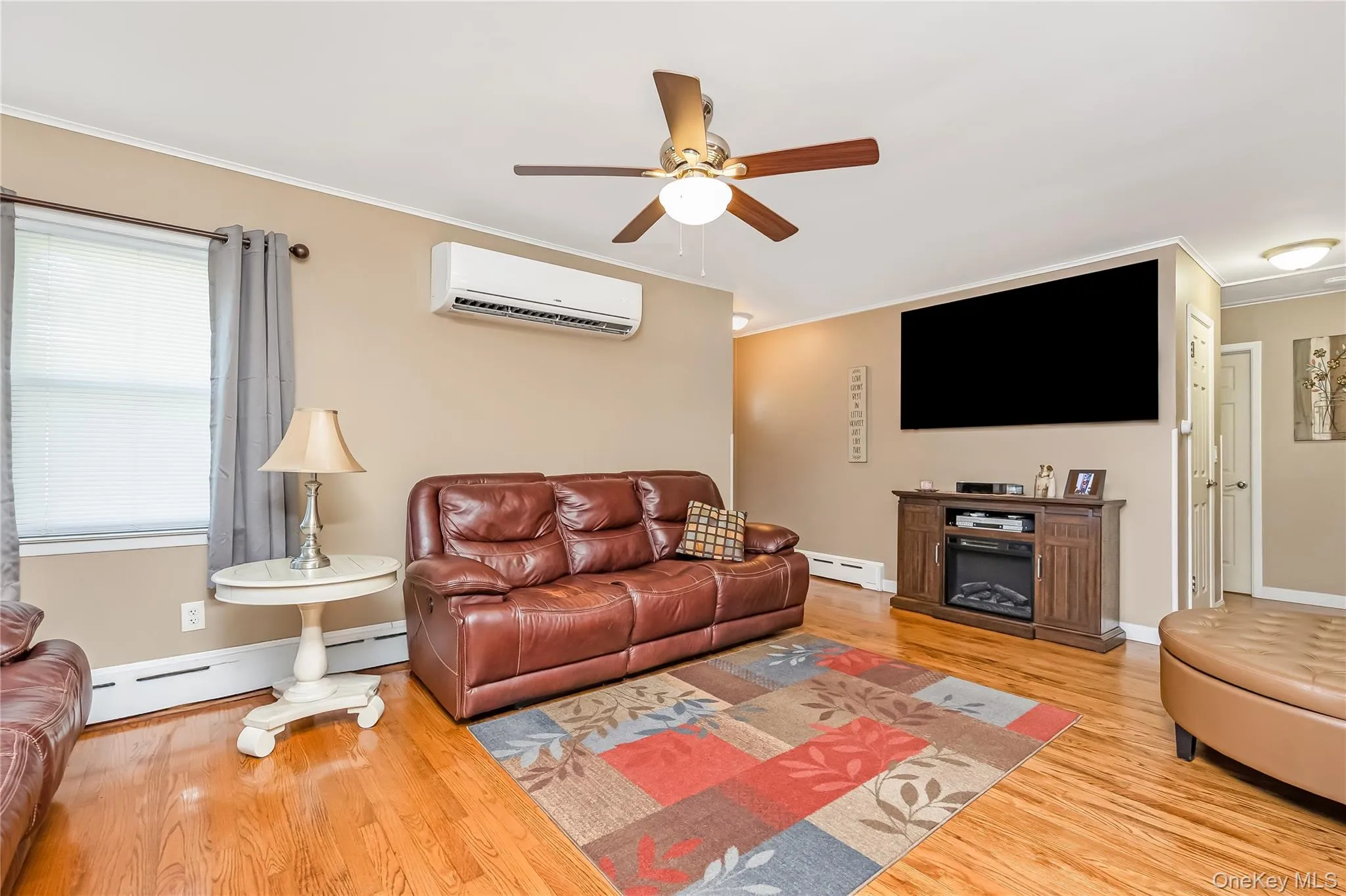 460 Amsterdam Avenue, Brookhaven, NY, 2 Bedrooms Bedrooms, 5 Rooms Rooms,1 BathroomBathrooms,Residential,For Rent,Amsterdam,0,1048425 460 Amsterdam Avenue, Brookhaven, NY, 2 Bedrooms Bedrooms, 5 Rooms Rooms,1 BathroomBathrooms,Residential,For Rent,Amsterdam,0,1048425