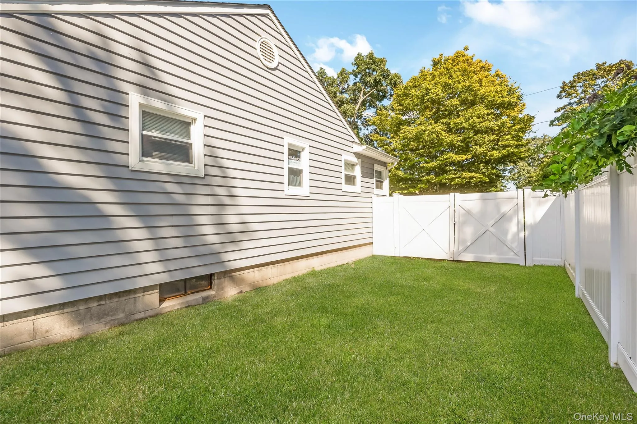 460 Amsterdam Avenue, Brookhaven, NY, 2 Bedrooms Bedrooms, 5 Rooms Rooms,1 BathroomBathrooms,Residential,For Rent,Amsterdam,0,1048425 460 Amsterdam Avenue, Brookhaven, NY, 2 Bedrooms Bedrooms, 5 Rooms Rooms,1 BathroomBathrooms,Residential,For Rent,Amsterdam,0,1048425