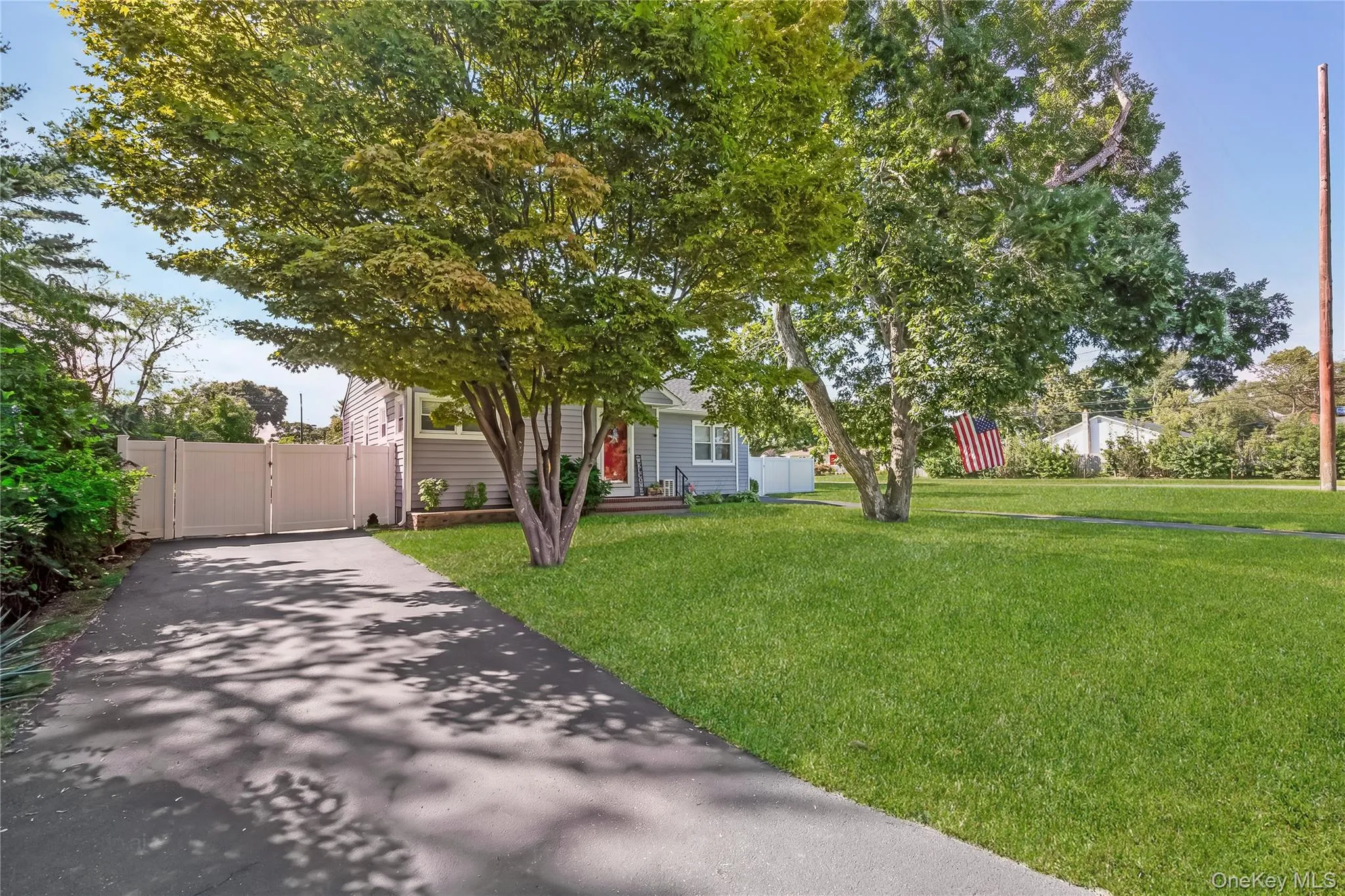 460 Amsterdam Avenue, Brookhaven, NY, 2 Bedrooms Bedrooms, 5 Rooms Rooms,1 BathroomBathrooms,Residential,For Rent,Amsterdam,0,1048425 460 Amsterdam Avenue, Brookhaven, NY, 2 Bedrooms Bedrooms, 5 Rooms Rooms,1 BathroomBathrooms,Residential,For Rent,Amsterdam,0,1048425