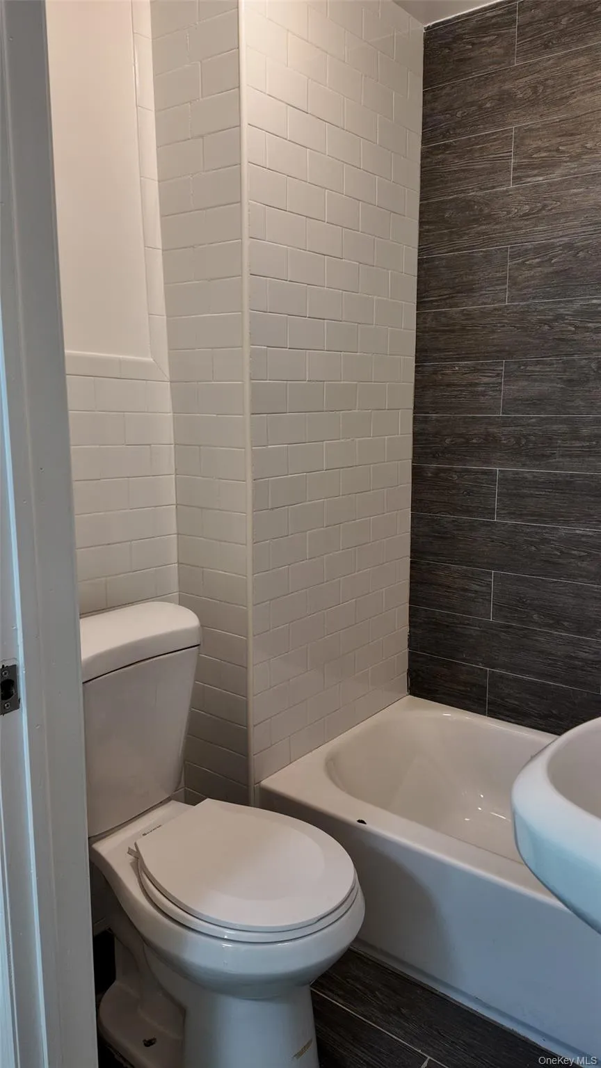 1791 Fulton Street, New York, NY, 1 Bedroom Bedrooms, 4 Rooms Rooms,1 BathroomBathrooms,Residential Lease,For Rent,Fulton,0,1048429 1791 Fulton Street, New York, NY, 1 Bedroom Bedrooms, 4 Rooms Rooms,1 BathroomBathrooms,Residential Lease,For Rent,Fulton,0,1048429