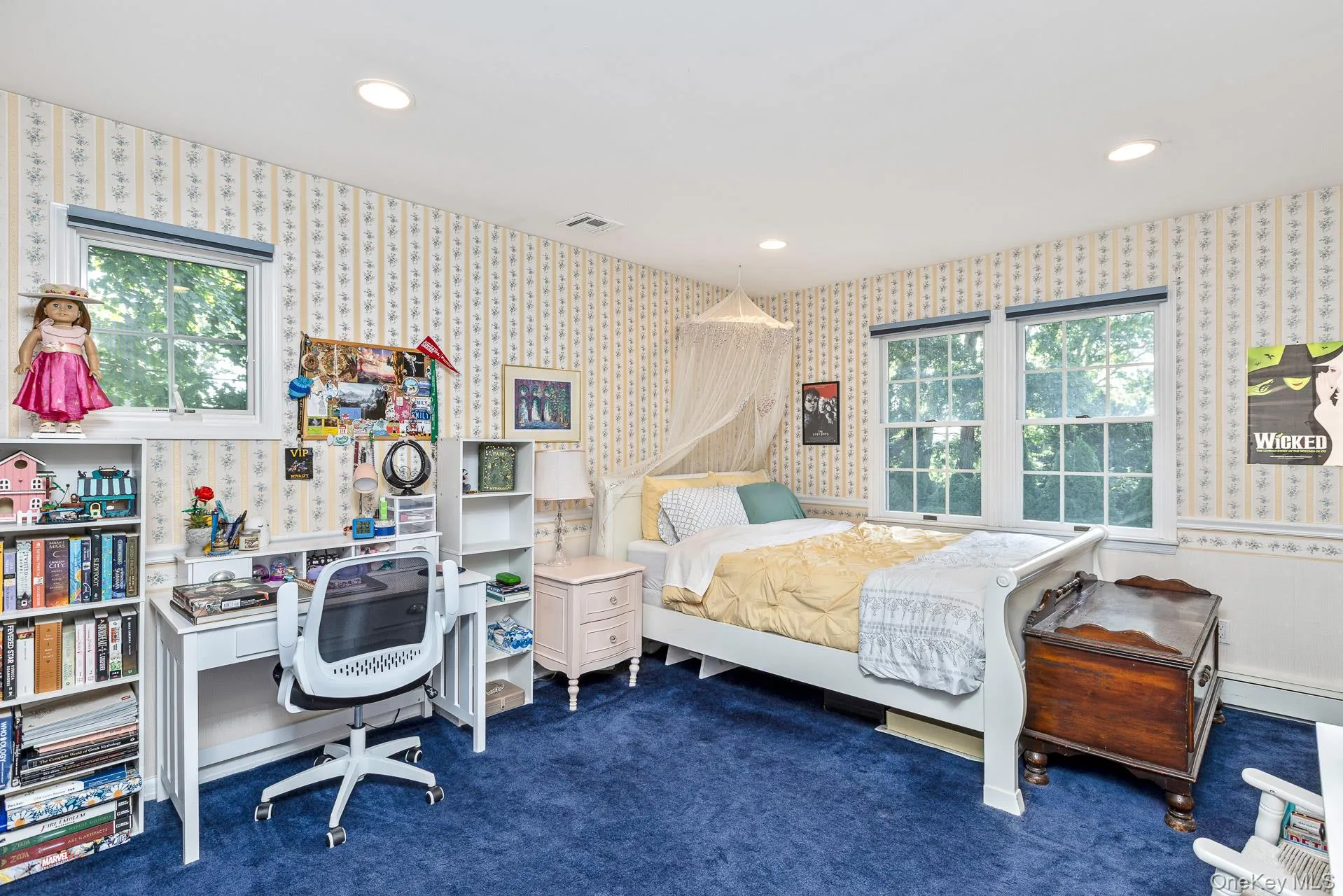 220 St. James Avenue, Smithtown, NY, 4 Bedrooms Bedrooms, 8 Rooms Rooms,2 BathroomsBathrooms,Residential,For Rent,St. James,0,1048431 220 St. James Avenue, Smithtown, NY, 4 Bedrooms Bedrooms, 8 Rooms Rooms,2 BathroomsBathrooms,Residential,For Rent,St. James,0,1048431