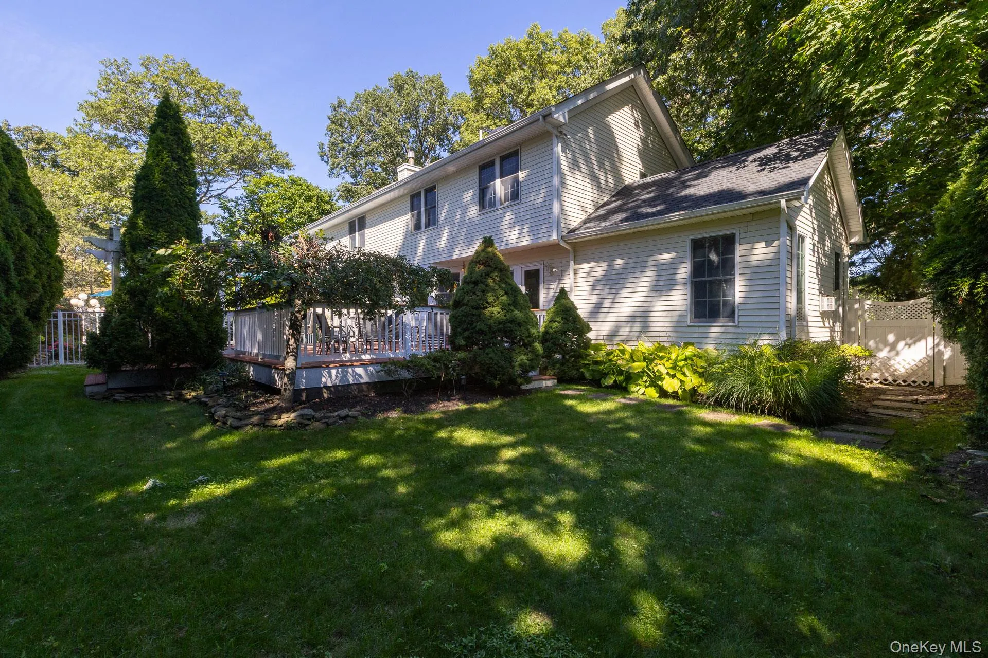 220 St. James Avenue, Smithtown, NY, 4 Bedrooms Bedrooms, 8 Rooms Rooms,2 BathroomsBathrooms,Residential,For Rent,St. James,0,1048431 220 St. James Avenue, Smithtown, NY, 4 Bedrooms Bedrooms, 8 Rooms Rooms,2 BathroomsBathrooms,Residential,For Rent,St. James,0,1048431