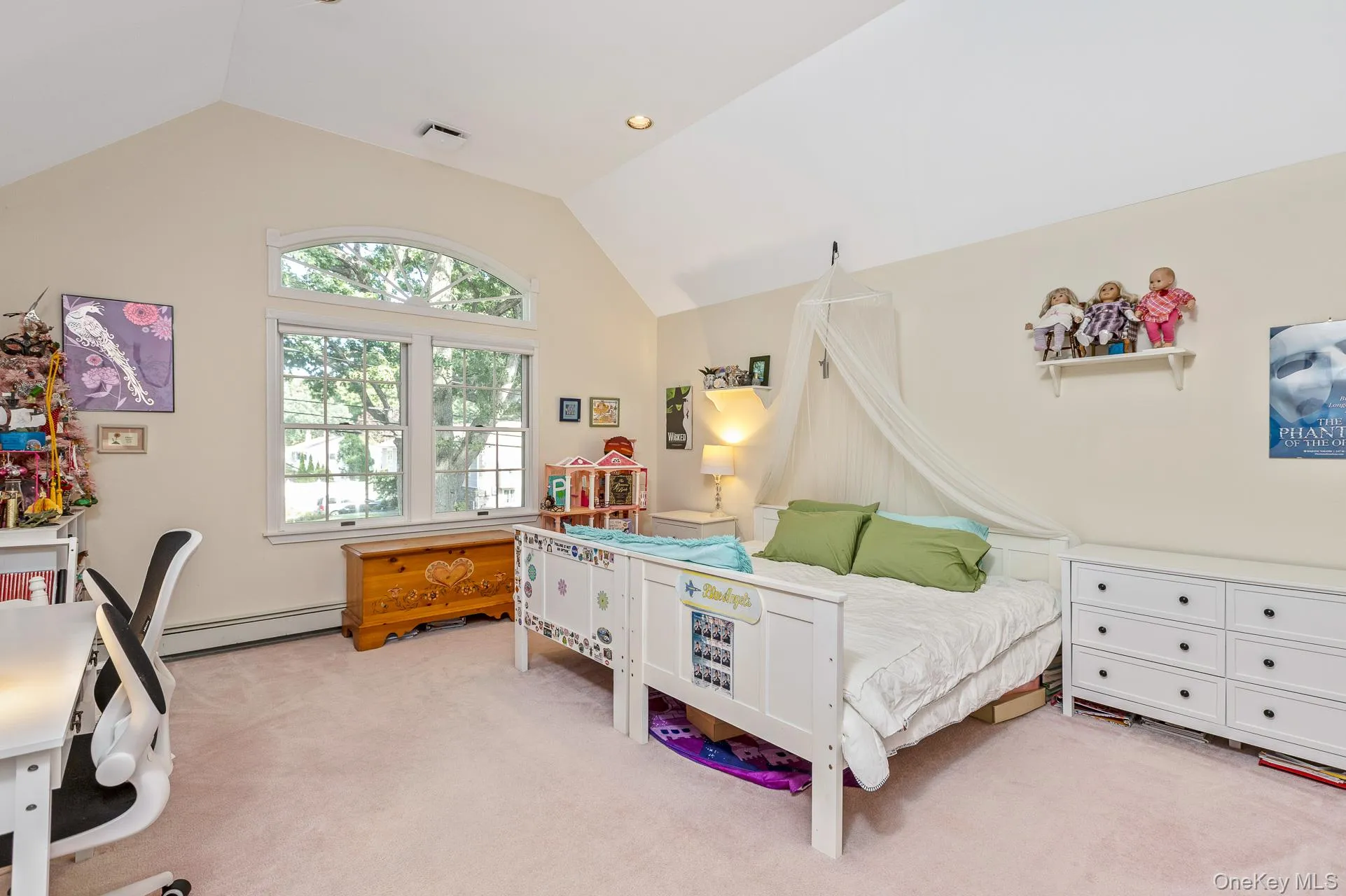 220 St. James Avenue, Smithtown, NY, 4 Bedrooms Bedrooms, 8 Rooms Rooms,2 BathroomsBathrooms,Residential,For Rent,St. James,0,1048431 220 St. James Avenue, Smithtown, NY, 4 Bedrooms Bedrooms, 8 Rooms Rooms,2 BathroomsBathrooms,Residential,For Rent,St. James,0,1048431