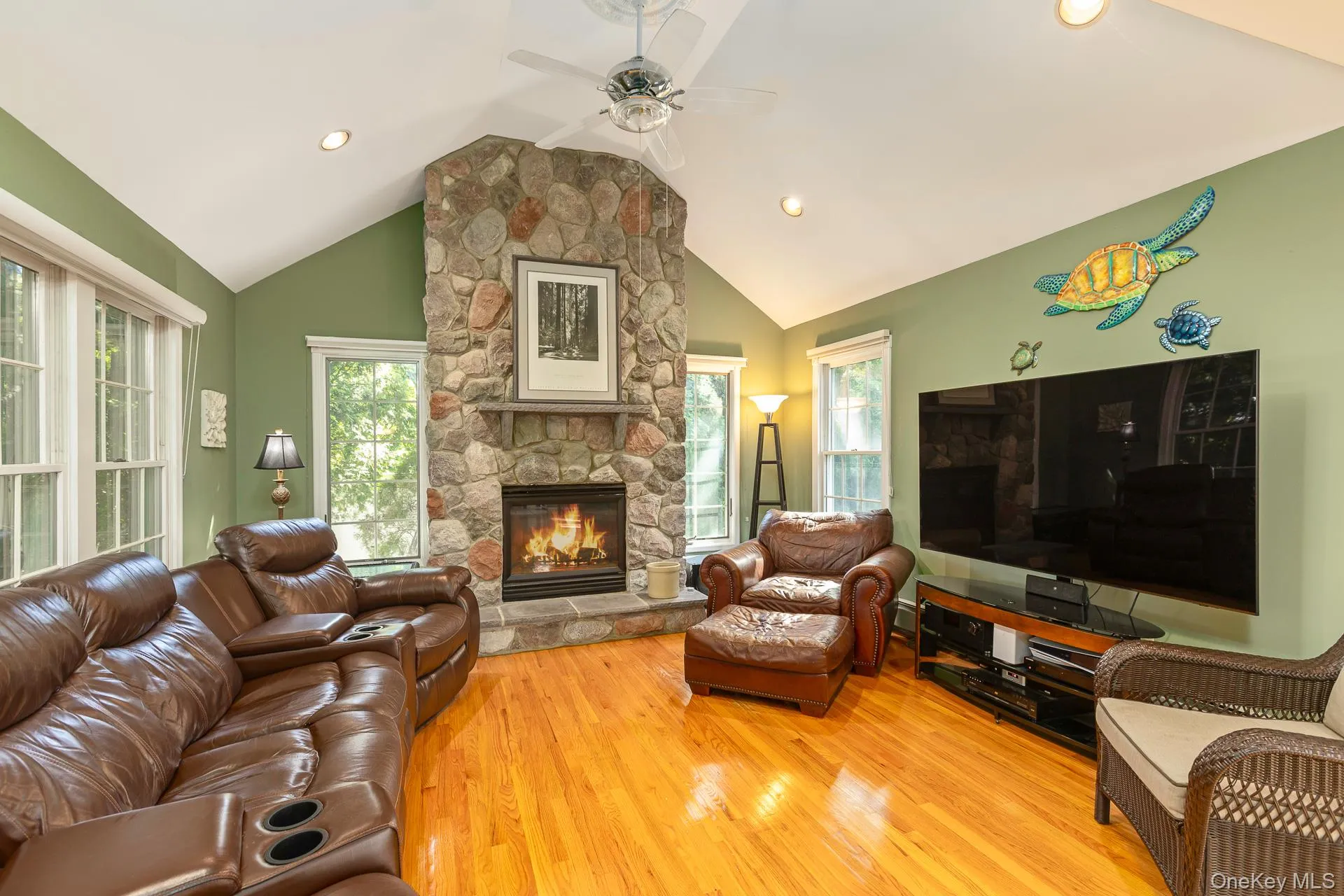 220 St. James Avenue, Smithtown, NY, 4 Bedrooms Bedrooms, 8 Rooms Rooms,2 BathroomsBathrooms,Residential,For Rent,St. James,0,1048431 220 St. James Avenue, Smithtown, NY, 4 Bedrooms Bedrooms, 8 Rooms Rooms,2 BathroomsBathrooms,Residential,For Rent,St. James,0,1048431