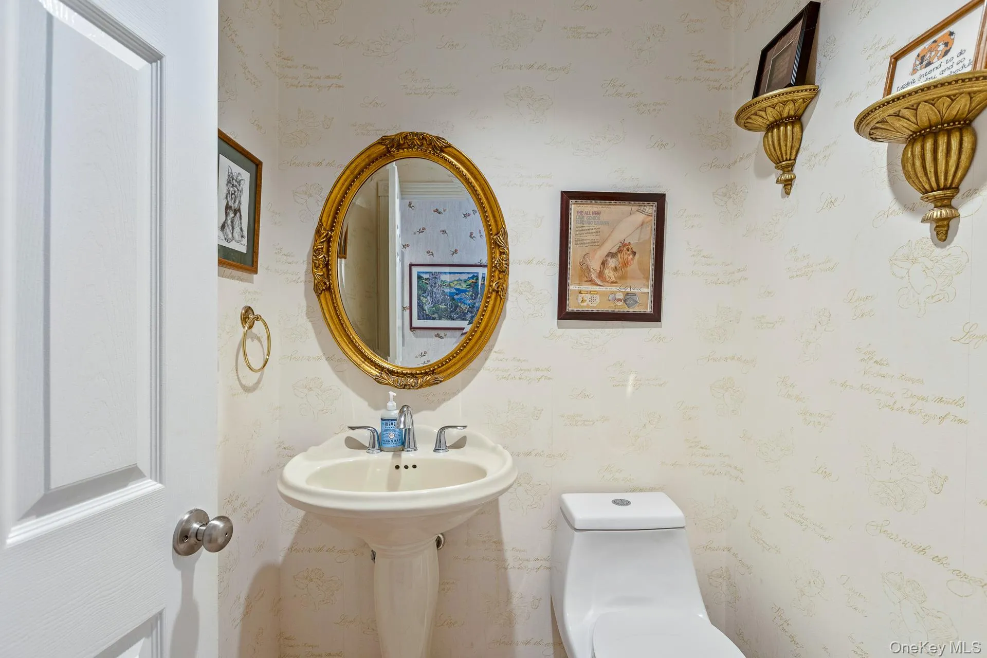220 St. James Avenue, Smithtown, NY, 4 Bedrooms Bedrooms, 8 Rooms Rooms,2 BathroomsBathrooms,Residential,For Rent,St. James,0,1048431 220 St. James Avenue, Smithtown, NY, 4 Bedrooms Bedrooms, 8 Rooms Rooms,2 BathroomsBathrooms,Residential,For Rent,St. James,0,1048431