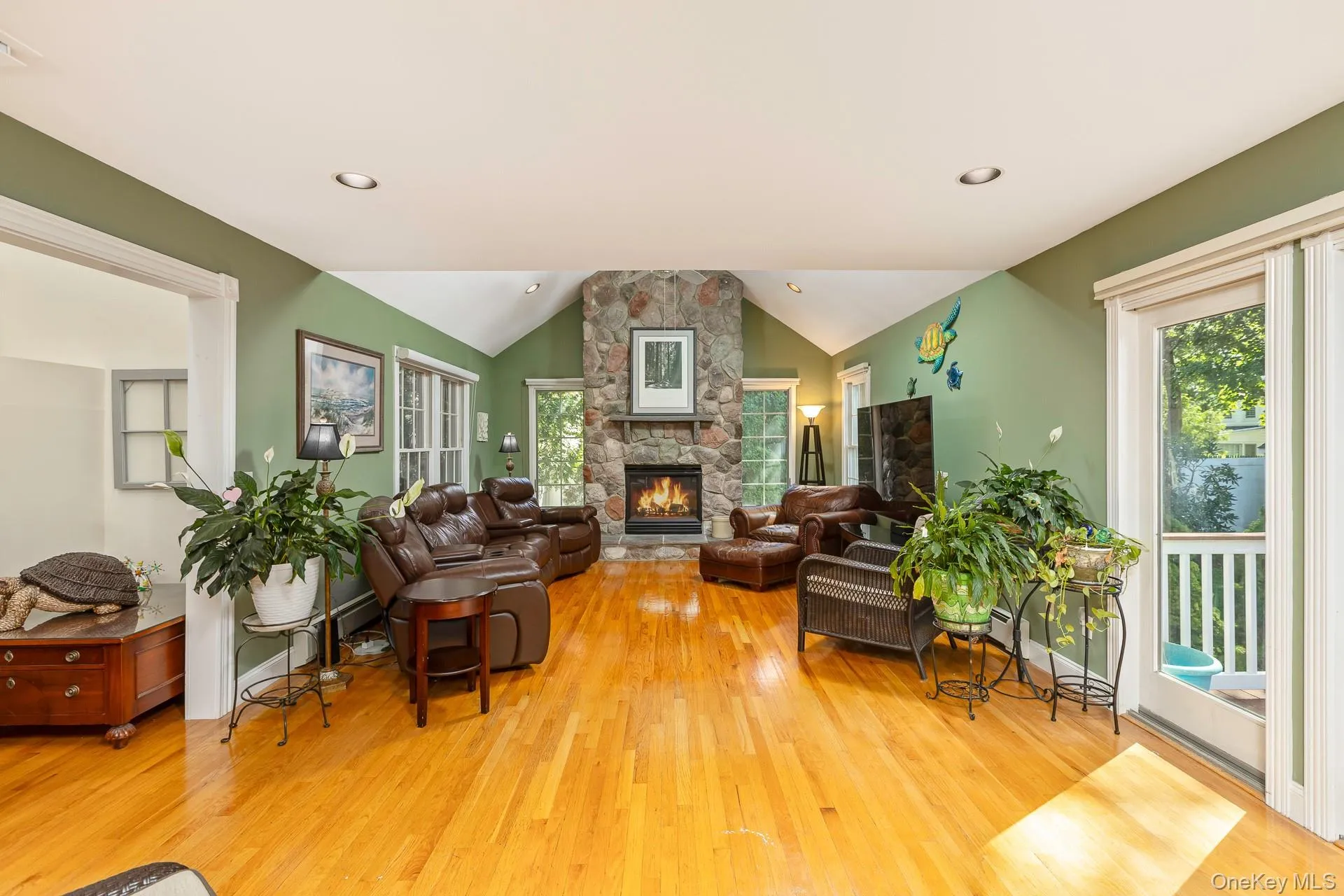 220 St. James Avenue, Smithtown, NY, 4 Bedrooms Bedrooms, 8 Rooms Rooms,2 BathroomsBathrooms,Residential,For Rent,St. James,0,1048431 220 St. James Avenue, Smithtown, NY, 4 Bedrooms Bedrooms, 8 Rooms Rooms,2 BathroomsBathrooms,Residential,For Rent,St. James,0,1048431