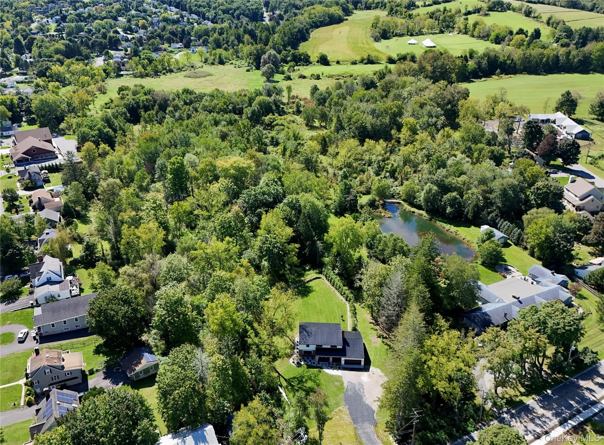 28 Galloway Road, Warwick (town), NY, 5 Bedrooms Bedrooms, 9 Rooms Rooms,2 BathroomsBathrooms,Residential,For Rent,Galloway,0,1048435 28 Galloway Road, Warwick (town), NY, 5 Bedrooms Bedrooms, 9 Rooms Rooms,2 BathroomsBathrooms,Residential,For Rent,Galloway,0,1048435
