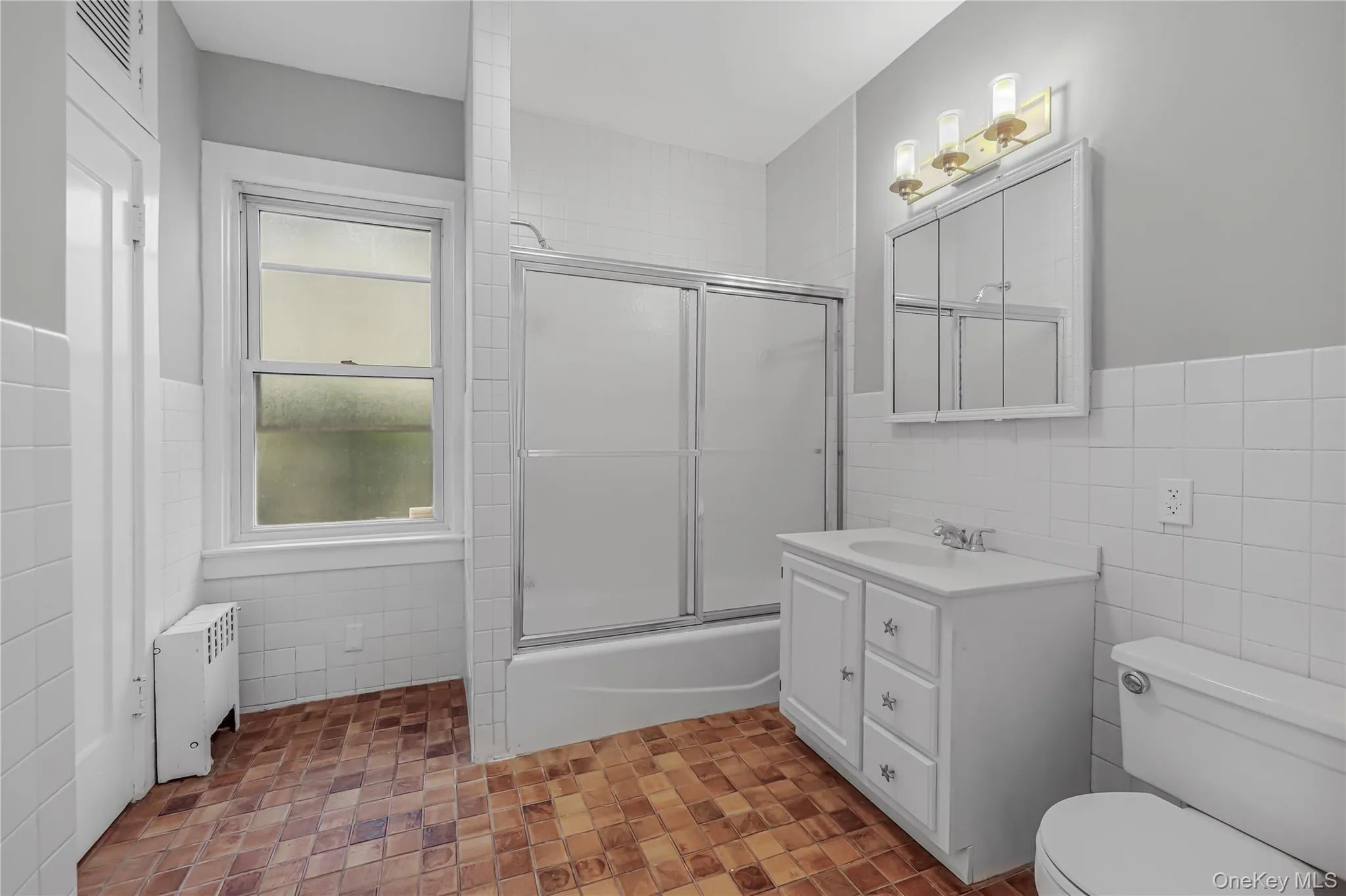 5610 Post Road, New York, NY, 4 Bedroom Bedrooms, 6 Room Rooms,3 BathroomBathrooms,Residential Lease,For Rent,Post,0,1048440 5610 Post Road, New York, NY, 4 Bedroom Bedrooms, 6 Room Rooms,3 BathroomBathrooms,Residential Lease,For Rent,Post,0,1048440