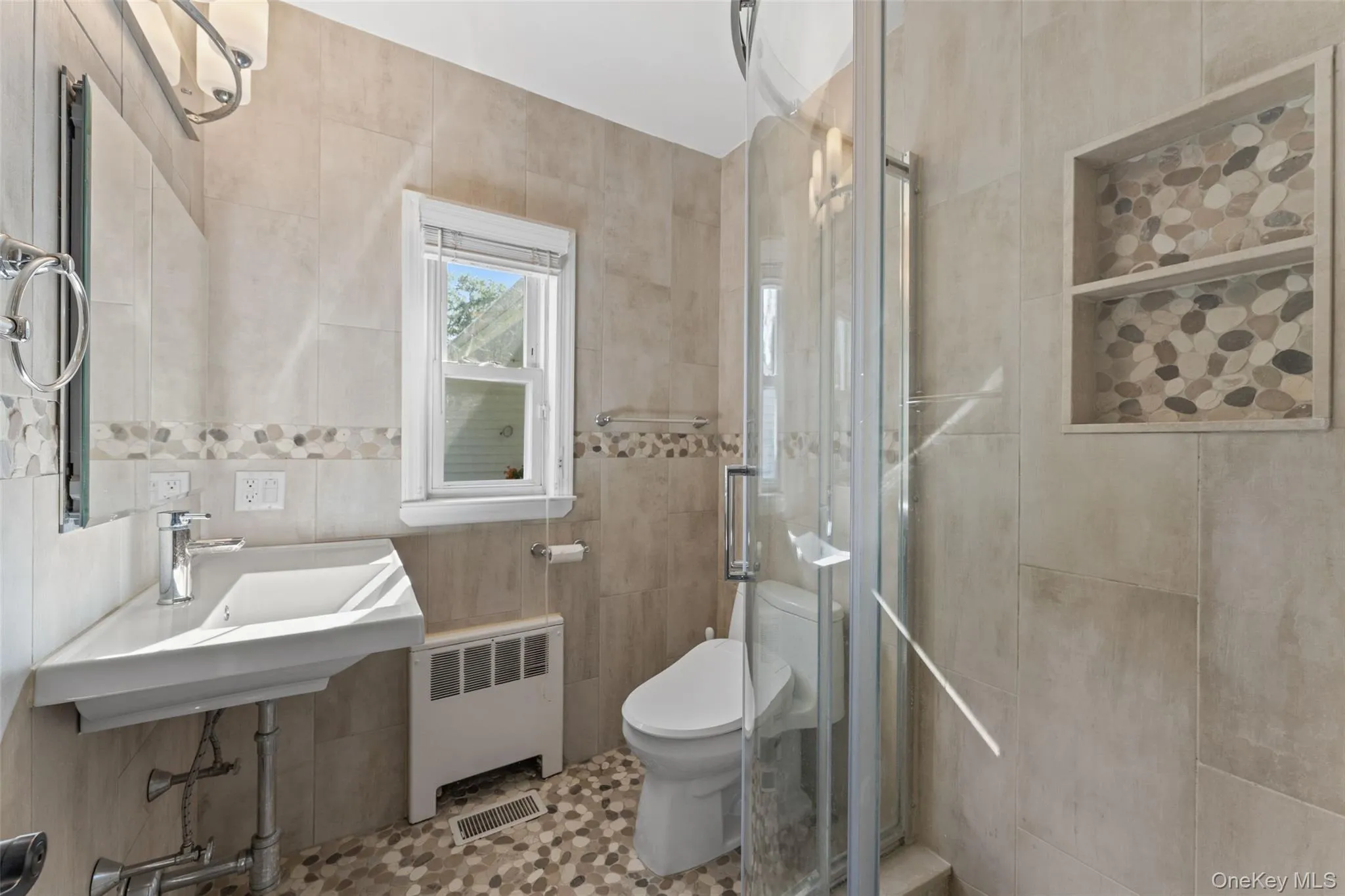 11 Winchcombe Way, New Rochelle, NY, 5 Bedrooms Bedrooms, 8 Rooms Rooms,3 BathroomsBathrooms,Residential,For Rent,Winchcombe,0,1048444 11 Winchcombe Way, New Rochelle, NY, 5 Bedrooms Bedrooms, 8 Rooms Rooms,3 BathroomsBathrooms,Residential,For Rent,Winchcombe,0,1048444
