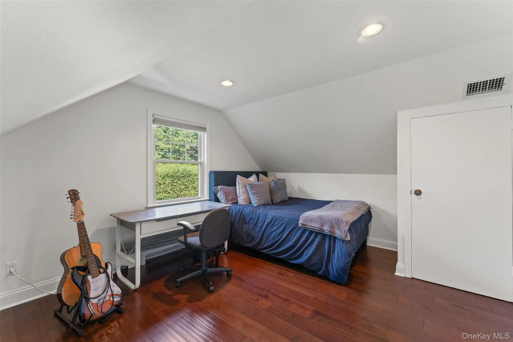 11 Winchcombe Way, New Rochelle, NY, 5 Bedrooms Bedrooms, 8 Rooms Rooms,3 BathroomsBathrooms,Residential,For Rent,Winchcombe,0,1048444 11 Winchcombe Way, New Rochelle, NY, 5 Bedrooms Bedrooms, 8 Rooms Rooms,3 BathroomsBathrooms,Residential,For Rent,Winchcombe,0,1048444