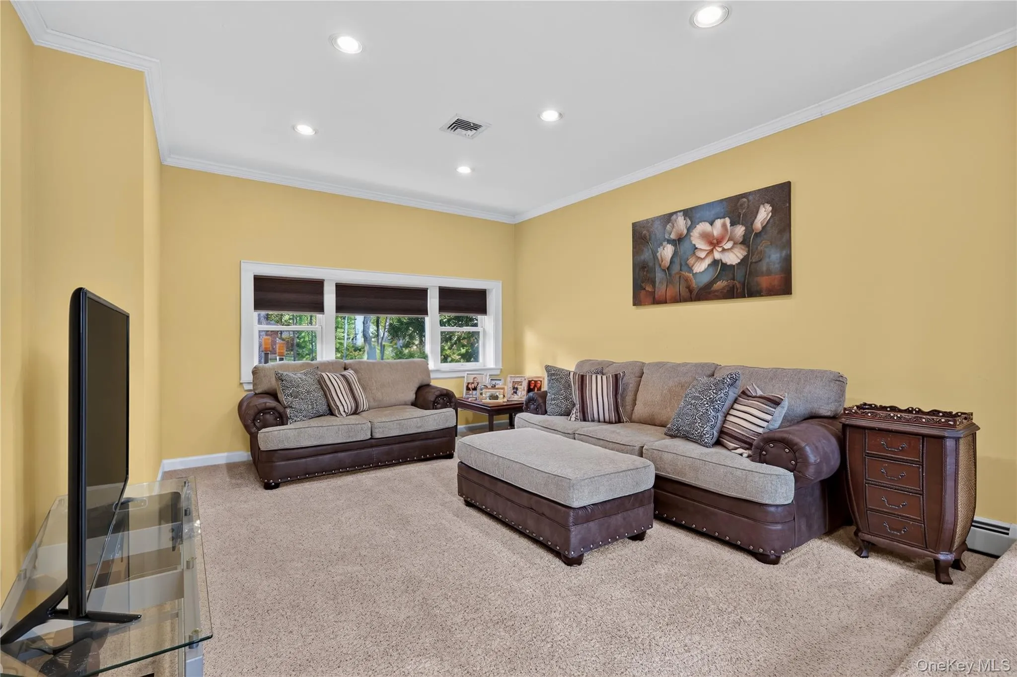 35 Diane Drive, Clarkstown, NY, 3 Bedrooms Bedrooms, 9 Rooms Rooms,2 BathroomsBathrooms,Residential,For Rent,Diane,0,1048446 35 Diane Drive, Clarkstown, NY, 3 Bedrooms Bedrooms, 9 Rooms Rooms,2 BathroomsBathrooms,Residential,For Rent,Diane,0,1048446