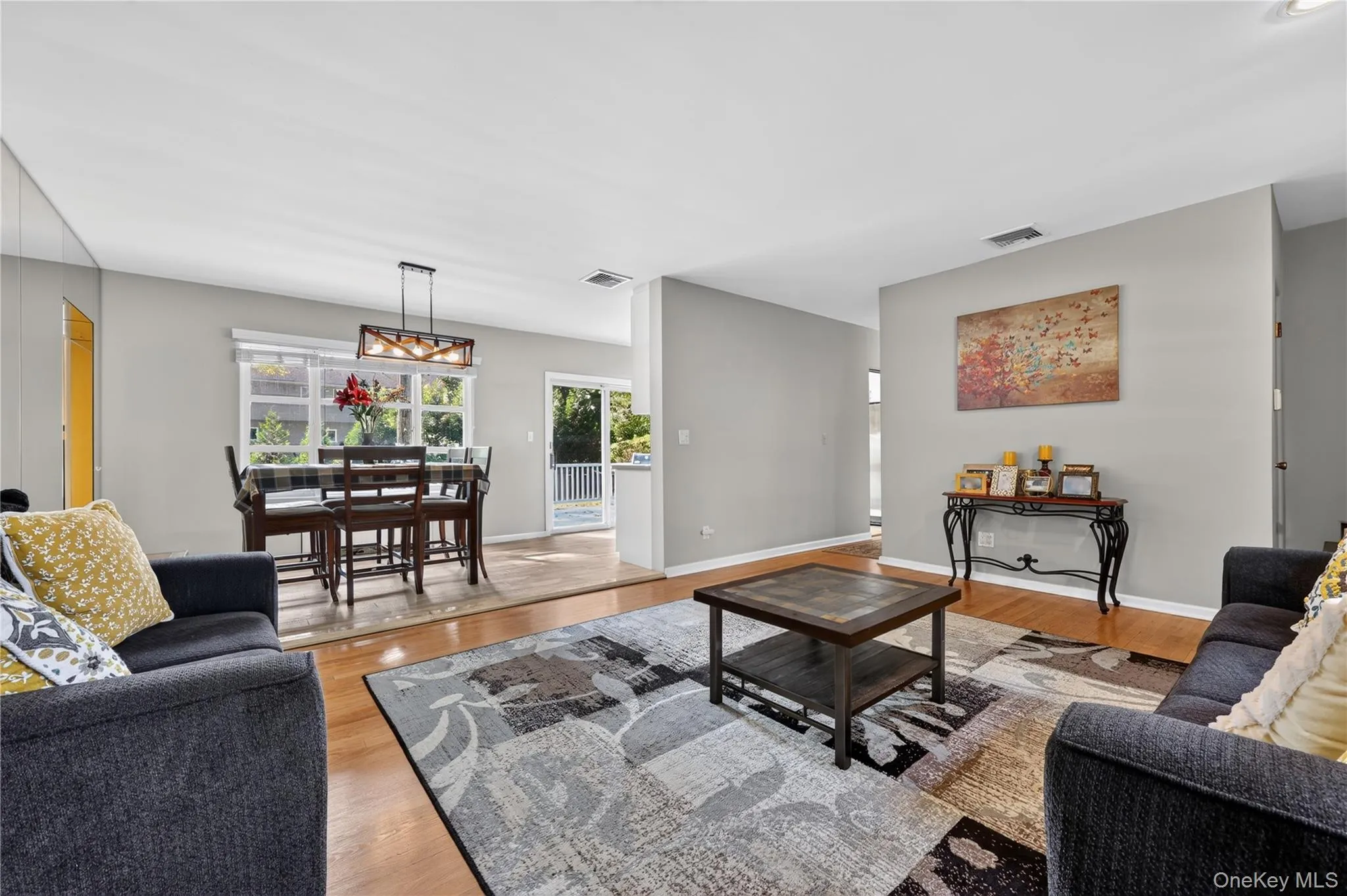 35 Diane Drive, Clarkstown, NY, 3 Bedrooms Bedrooms, 9 Rooms Rooms,2 BathroomsBathrooms,Residential,For Rent,Diane,0,1048446 35 Diane Drive, Clarkstown, NY, 3 Bedrooms Bedrooms, 9 Rooms Rooms,2 BathroomsBathrooms,Residential,For Rent,Diane,0,1048446