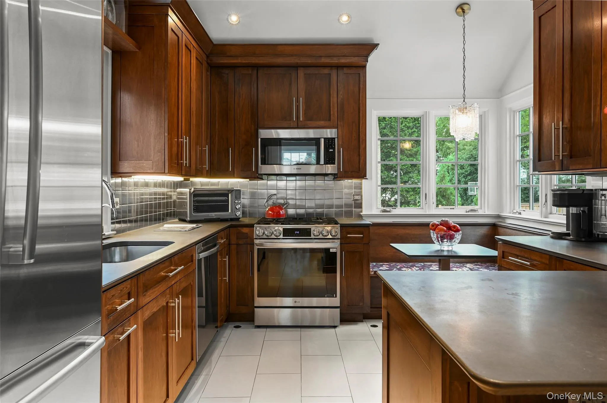 26 Dusenberry Road, Eastchester, NY, 5 Bedrooms Bedrooms, 9 Rooms Rooms,3 BathroomsBathrooms,Residential,For Rent,Dusenberry,0,1048447 26 Dusenberry Road, Eastchester, NY, 5 Bedrooms Bedrooms, 9 Rooms Rooms,3 BathroomsBathrooms,Residential,For Rent,Dusenberry,0,1048447