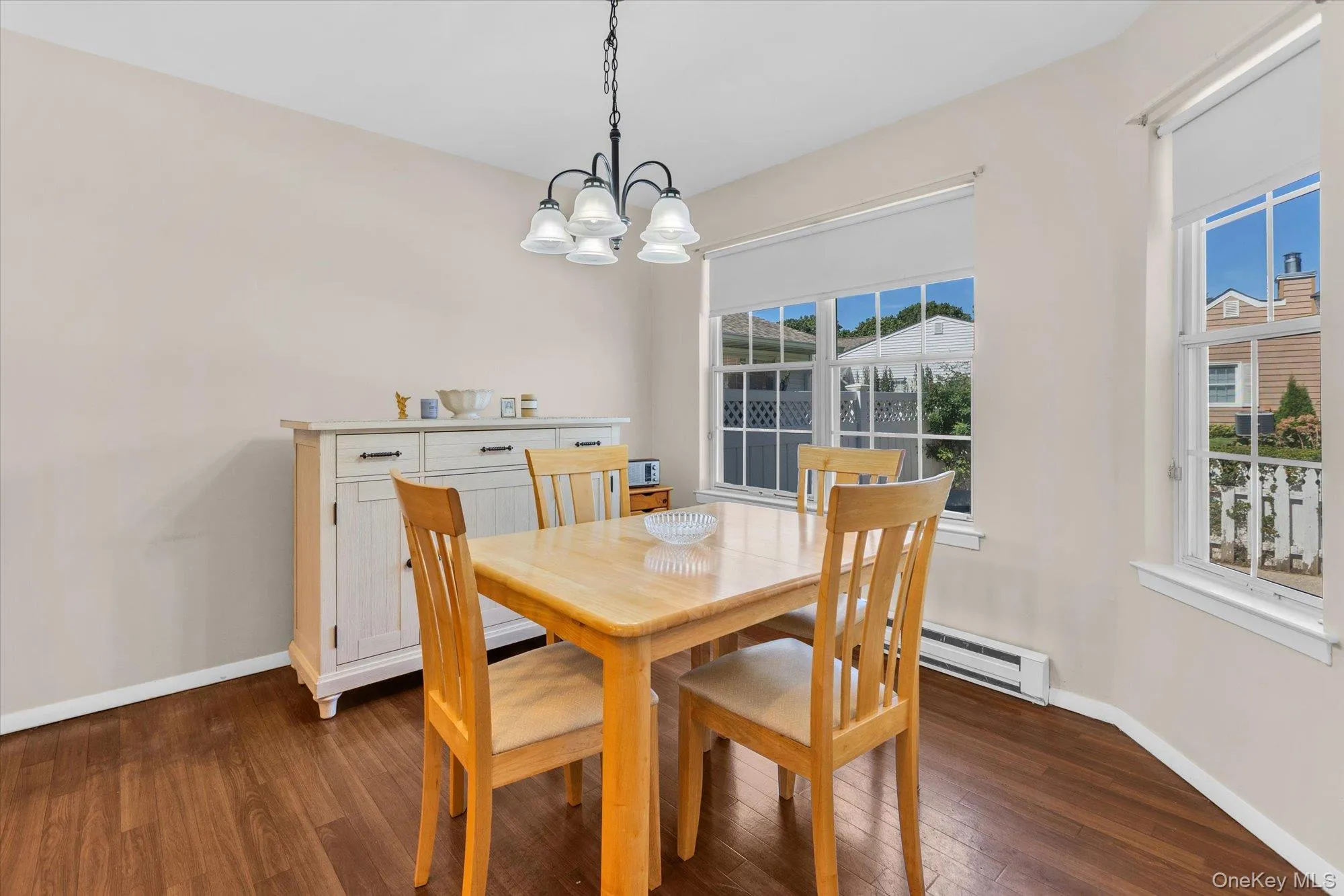 97 Revere Drive, Islip, NY, 2 Bedrooms Bedrooms, 5 Rooms Rooms,1 BathroomBathrooms,Residential,For Rent,Revere,0,1048448 97 Revere Drive, Islip, NY, 2 Bedrooms Bedrooms, 5 Rooms Rooms,1 BathroomBathrooms,Residential,For Rent,Revere,0,1048448