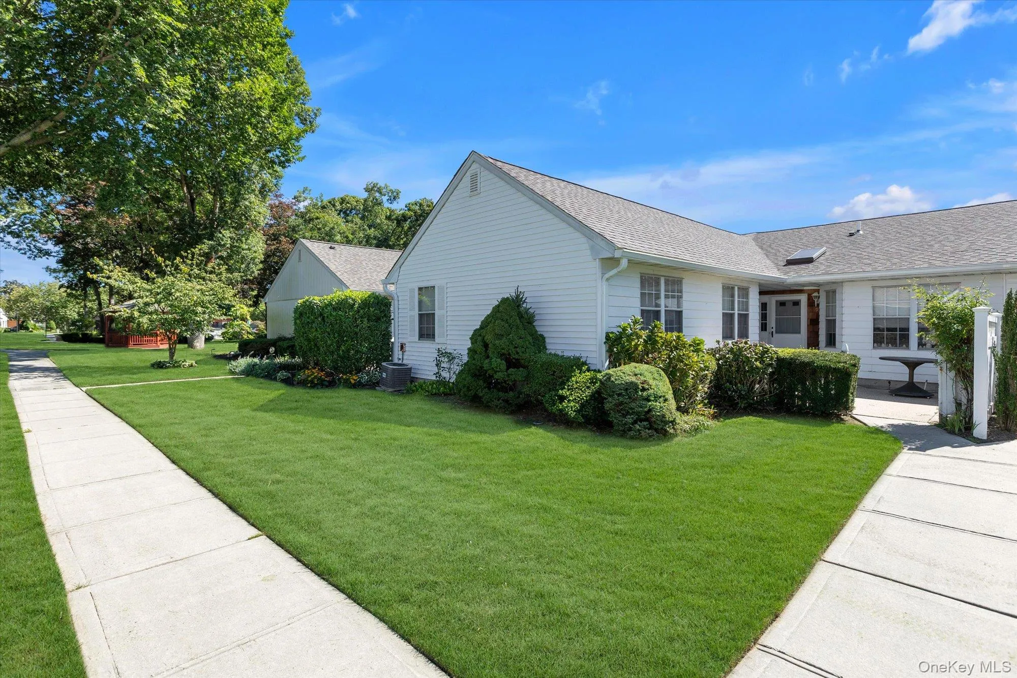 97 Revere Drive, Islip, NY, 2 Bedrooms Bedrooms, 5 Rooms Rooms,1 BathroomBathrooms,Residential,For Rent,Revere,0,1048448 97 Revere Drive, Islip, NY, 2 Bedrooms Bedrooms, 5 Rooms Rooms,1 BathroomBathrooms,Residential,For Rent,Revere,0,1048448