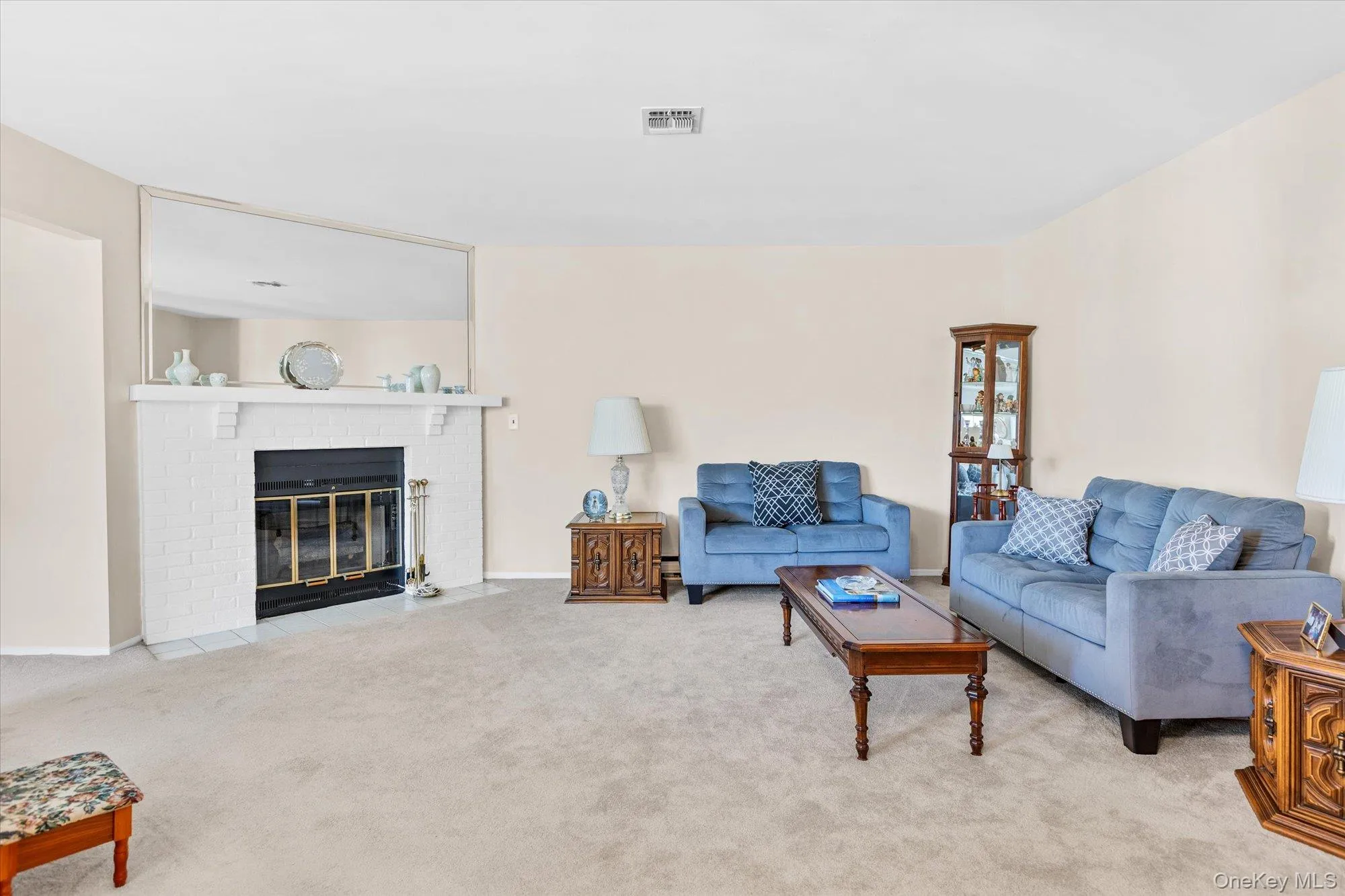 97 Revere Drive, Islip, NY, 2 Bedrooms Bedrooms, 5 Rooms Rooms,1 BathroomBathrooms,Residential,For Rent,Revere,0,1048448 97 Revere Drive, Islip, NY, 2 Bedrooms Bedrooms, 5 Rooms Rooms,1 BathroomBathrooms,Residential,For Rent,Revere,0,1048448