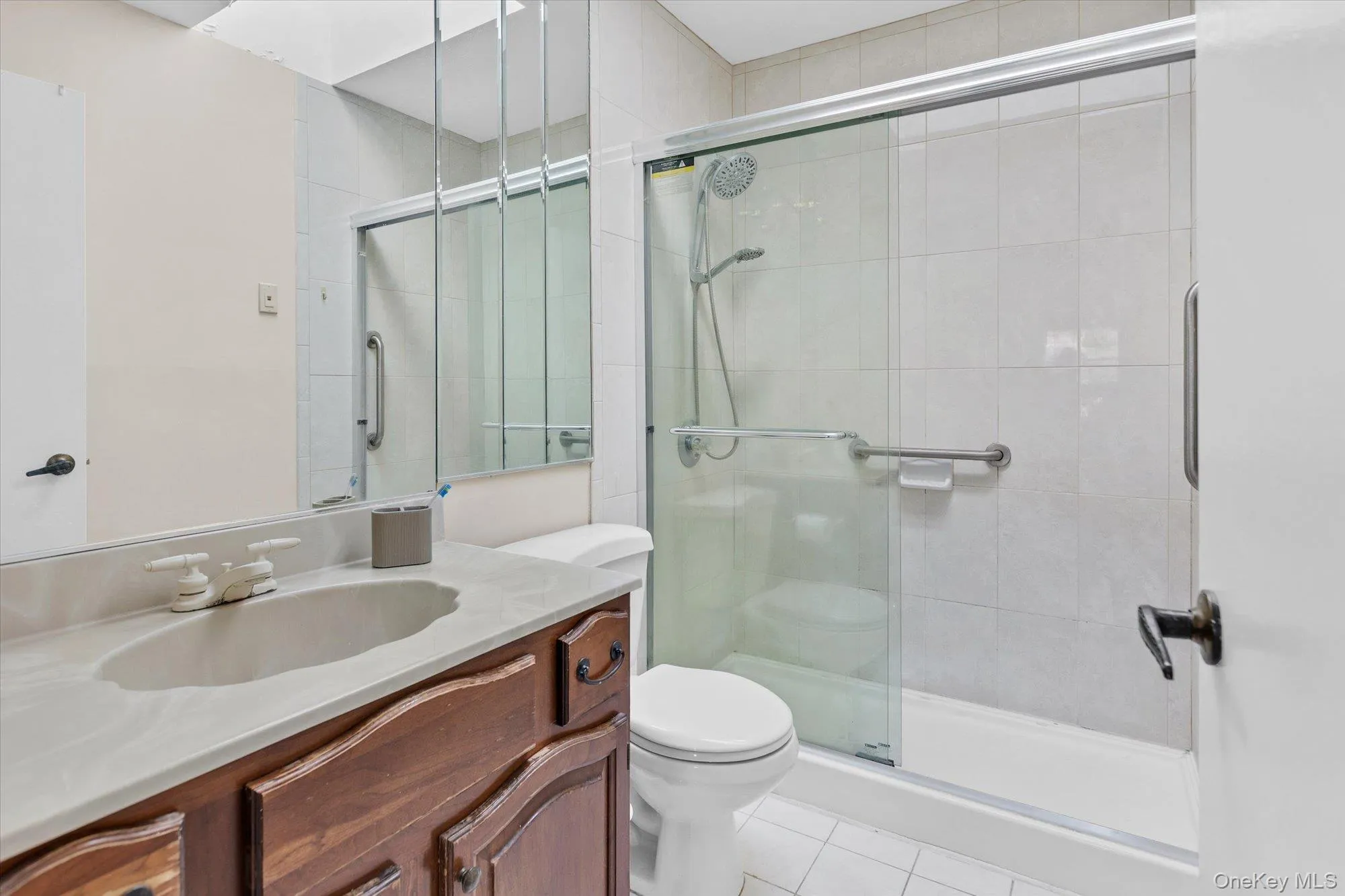 97 Revere Drive, Islip, NY, 2 Bedrooms Bedrooms, 5 Rooms Rooms,1 BathroomBathrooms,Residential,For Rent,Revere,0,1048448 97 Revere Drive, Islip, NY, 2 Bedrooms Bedrooms, 5 Rooms Rooms,1 BathroomBathrooms,Residential,For Rent,Revere,0,1048448