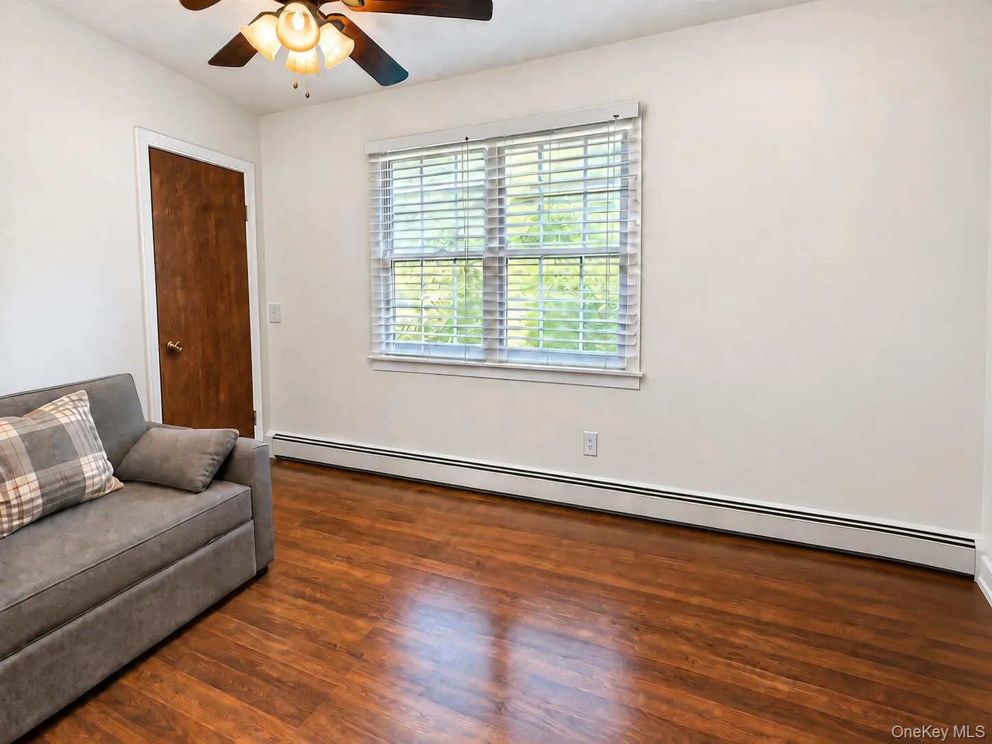 32 Pine Street, Brookhaven, NY, 3 Bedrooms Bedrooms, 7 Rooms Rooms,2 BathroomsBathrooms,Residential,For Rent,Pine,0,1048449 32 Pine Street, Brookhaven, NY, 3 Bedrooms Bedrooms, 7 Rooms Rooms,2 BathroomsBathrooms,Residential,For Rent,Pine,0,1048449