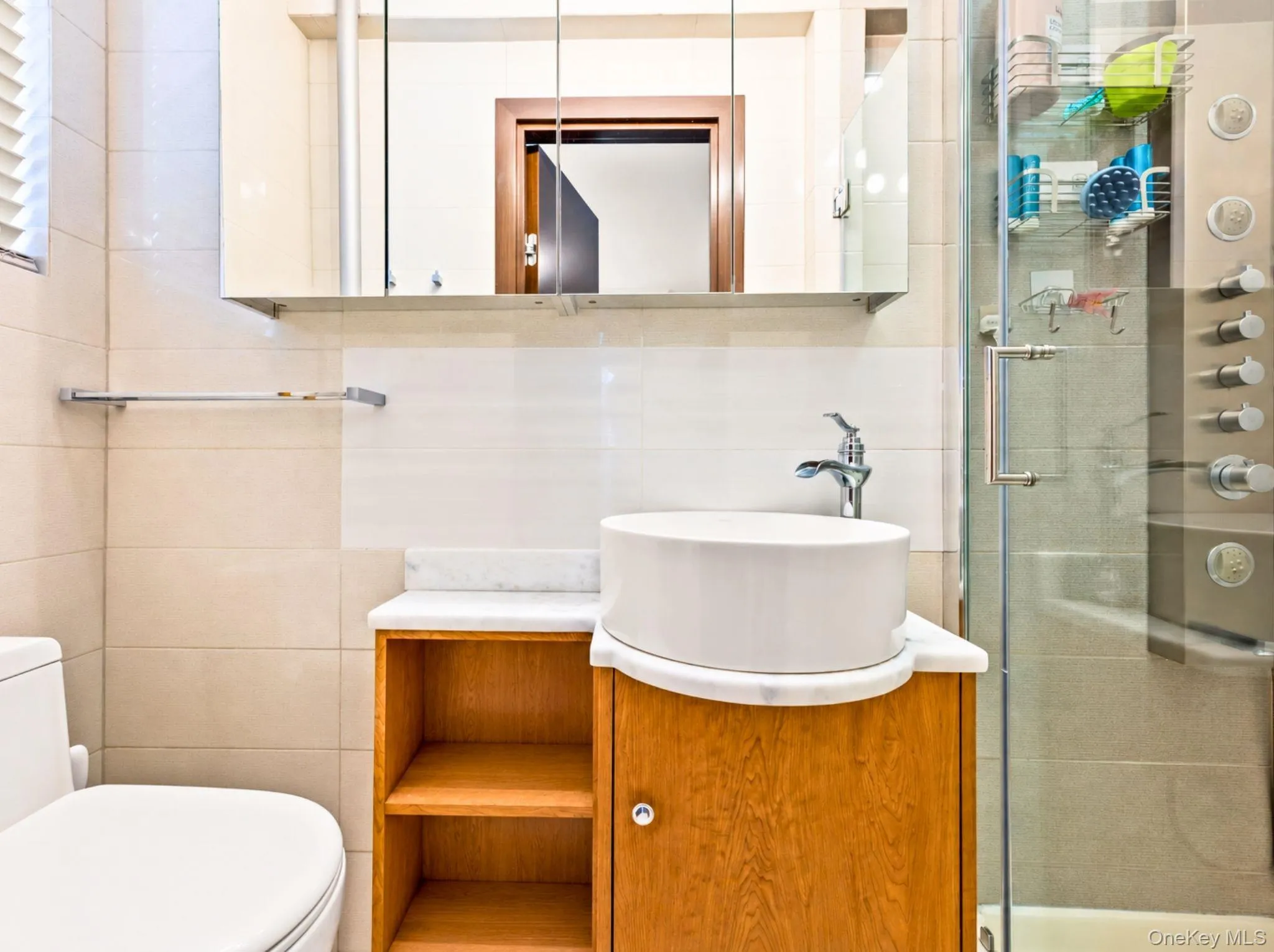99-41 64th Ave, New York, NY, 2 Bedrooms Bedrooms, 5 Rooms Rooms,2 BathroomsBathrooms,Residential,For Rent,64th Ave,0,1048450 99-41 64th Ave, New York, NY, 2 Bedrooms Bedrooms, 5 Rooms Rooms,2 BathroomsBathrooms,Residential,For Rent,64th Ave,0,1048450