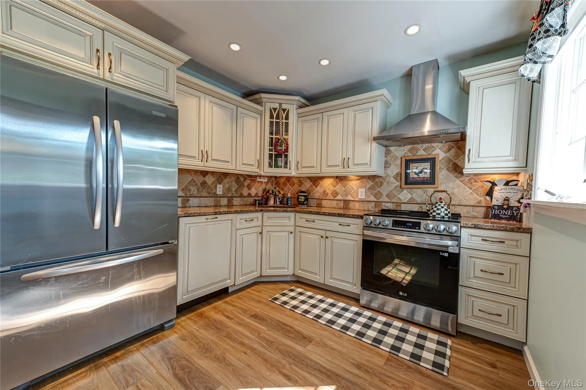 10 Stonehurst Circle, Brookhaven, NY, 3 Bedrooms Bedrooms, 7 Rooms Rooms,2 BathroomsBathrooms,Residential,For Rent,Stonehurst,0,1048451 10 Stonehurst Circle, Brookhaven, NY, 3 Bedrooms Bedrooms, 7 Rooms Rooms,2 BathroomsBathrooms,Residential,For Rent,Stonehurst,0,1048451