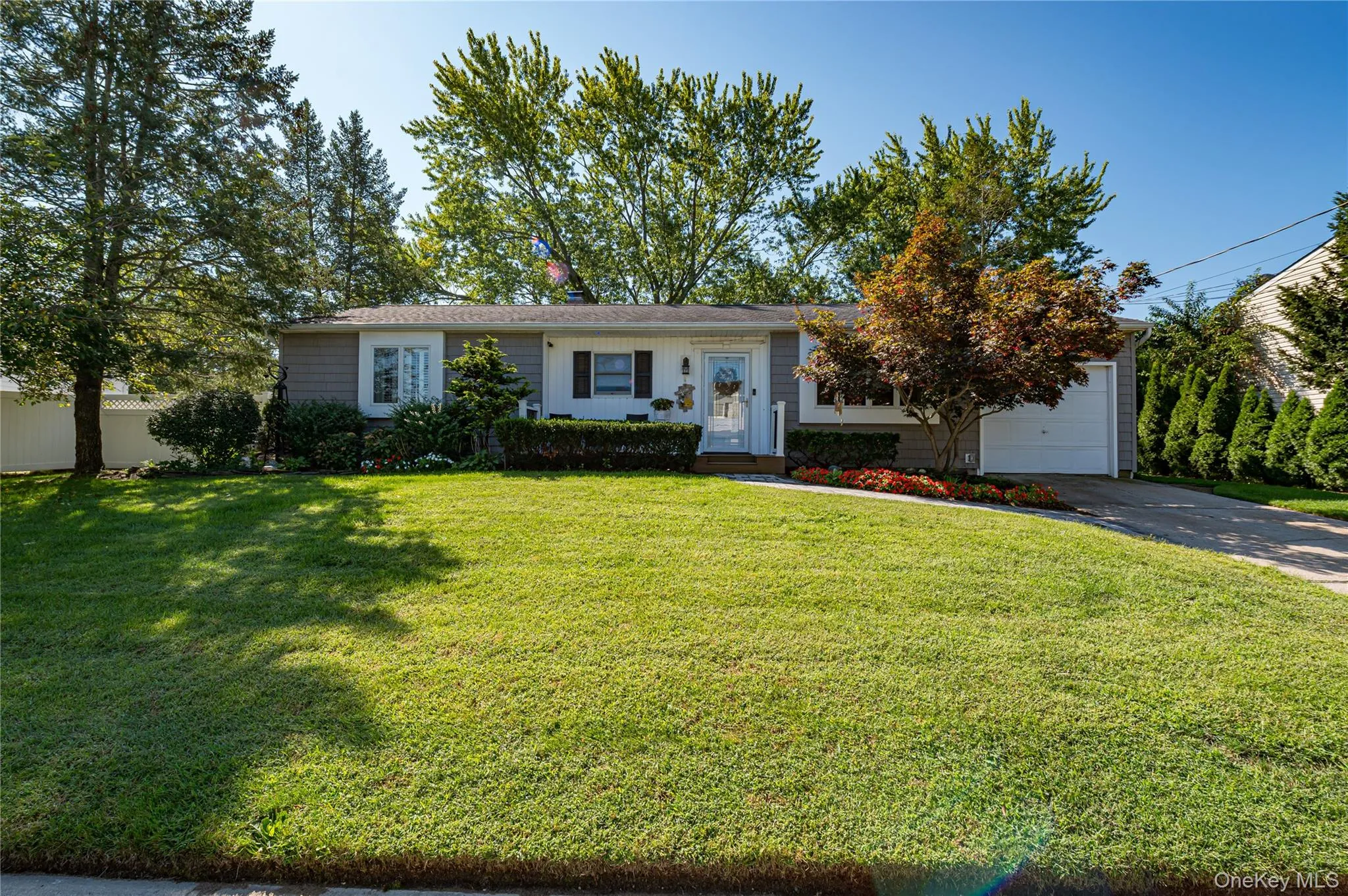10 Stonehurst Circle, Brookhaven, NY, 3 Bedrooms Bedrooms, 7 Rooms Rooms,2 BathroomsBathrooms,Residential,For Rent,Stonehurst,0,1048451 10 Stonehurst Circle, Brookhaven, NY, 3 Bedrooms Bedrooms, 7 Rooms Rooms,2 BathroomsBathrooms,Residential,For Rent,Stonehurst,0,1048451