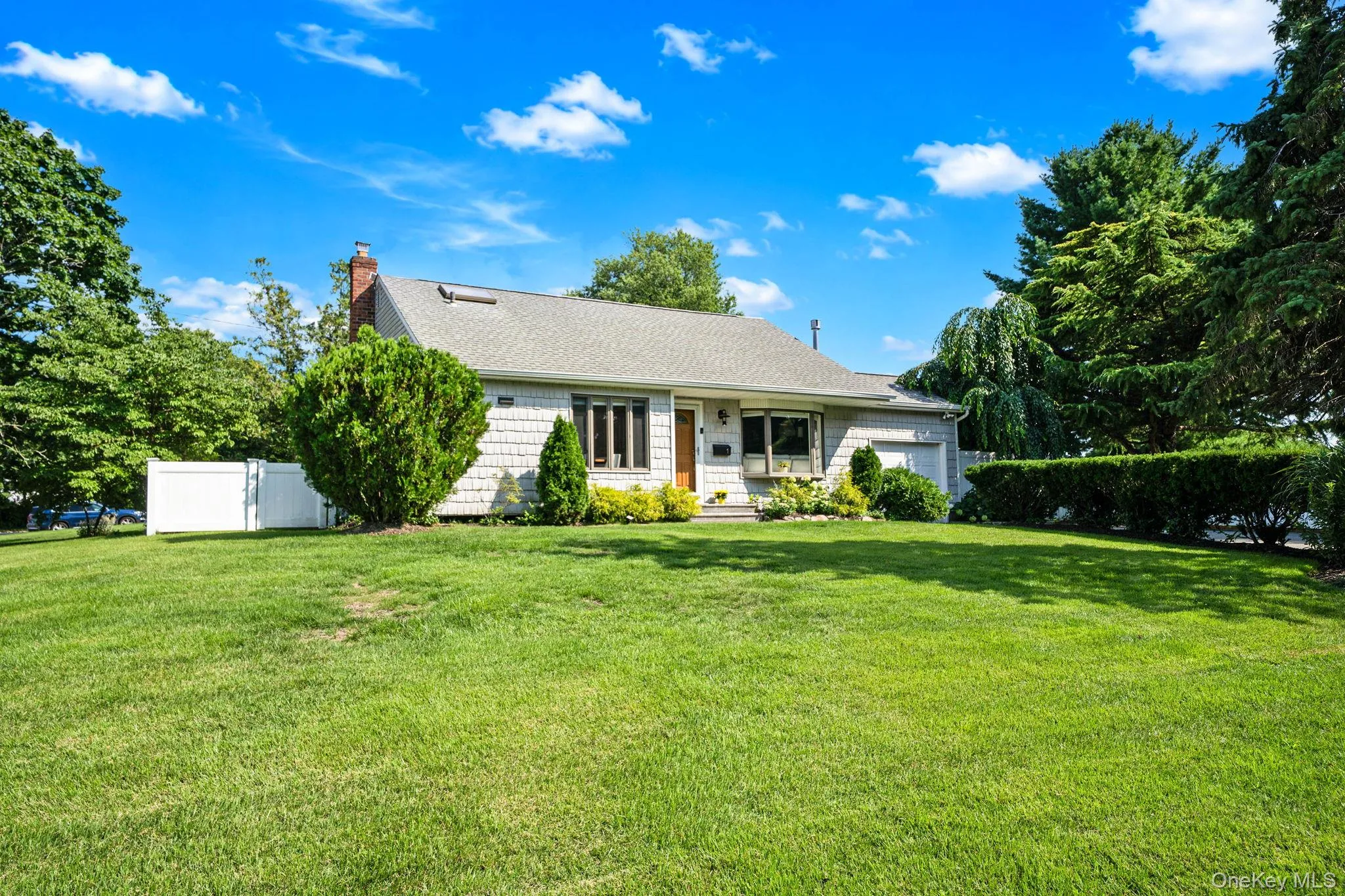 1 Rutgers Street, Smithtown, NY, 3 Bedrooms Bedrooms, 5 Rooms Rooms,2 BathroomsBathrooms,Residential,For Rent,Rutgers,0,1048457 1 Rutgers Street, Smithtown, NY, 3 Bedrooms Bedrooms, 5 Rooms Rooms,2 BathroomsBathrooms,Residential,For Rent,Rutgers,0,1048457